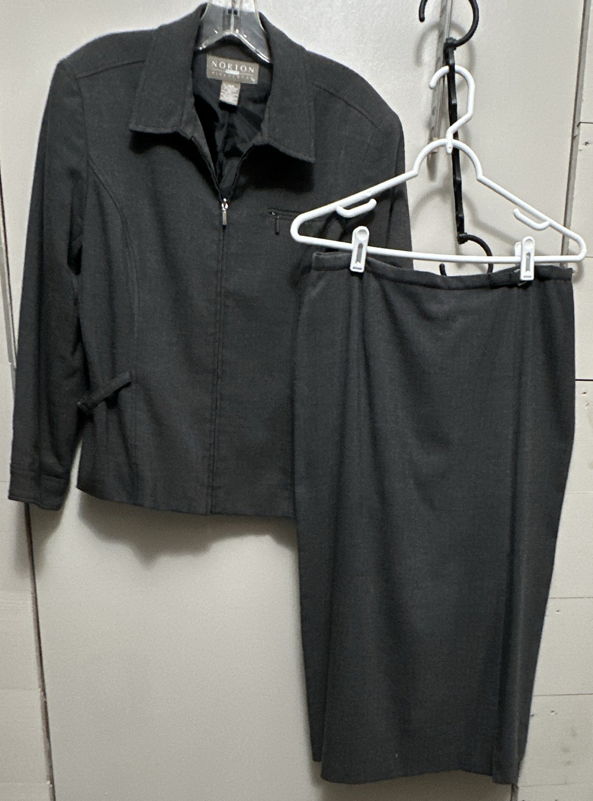 Norton McNaughton Petites 2pc Gray Herringbone Pant Suit Set 14P top 12p skirt