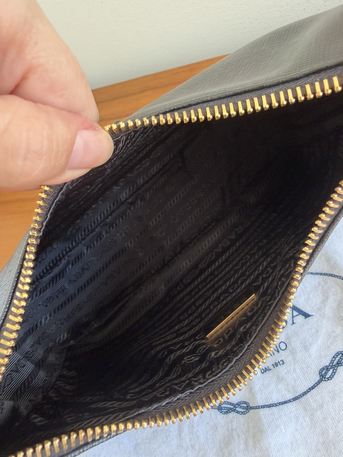 Prada Re-Edition 2005 Saffiano Leather Bag