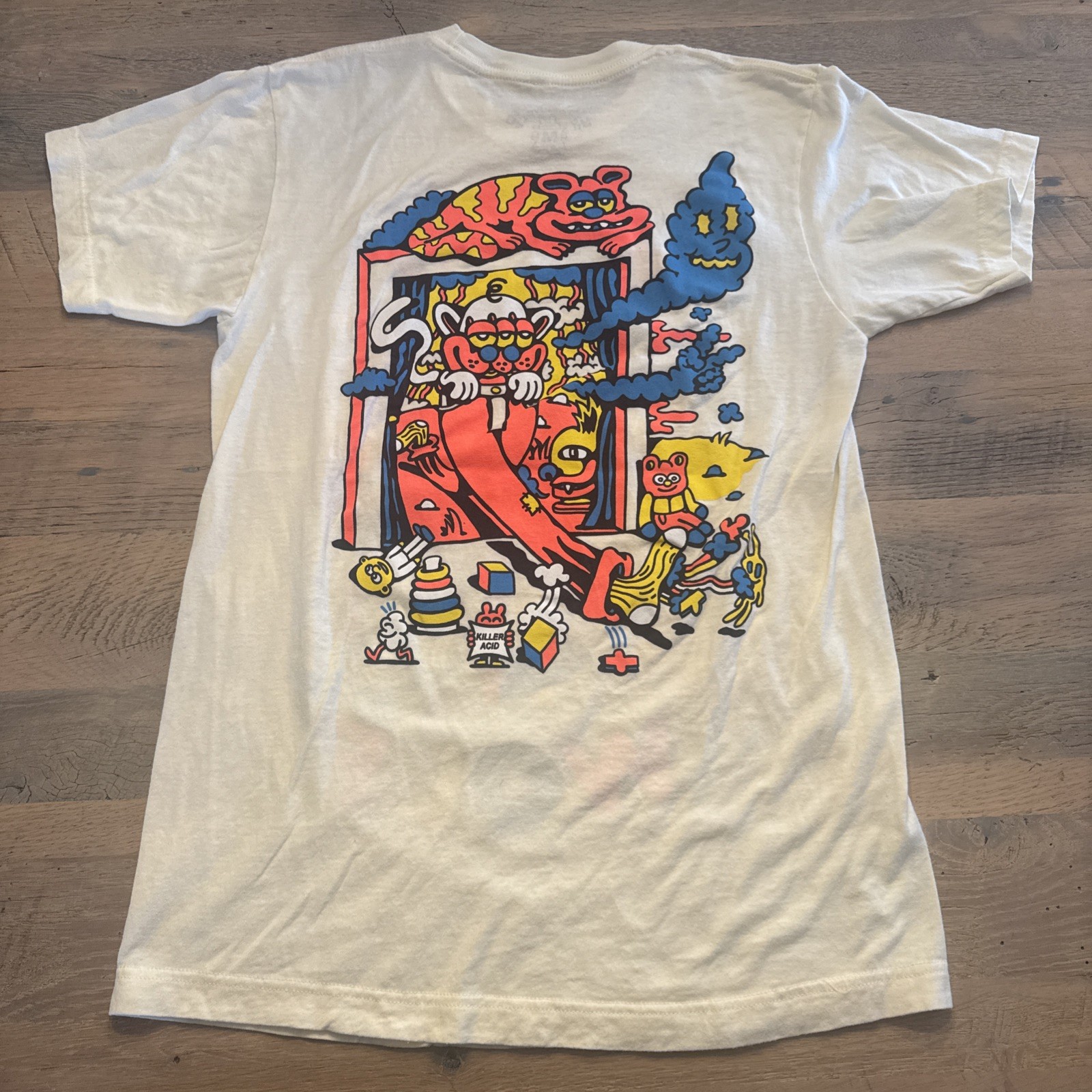 Killer Acid Meow Wolf White Medium Graphic Print NWOT! Short Sleeve T-Shirt