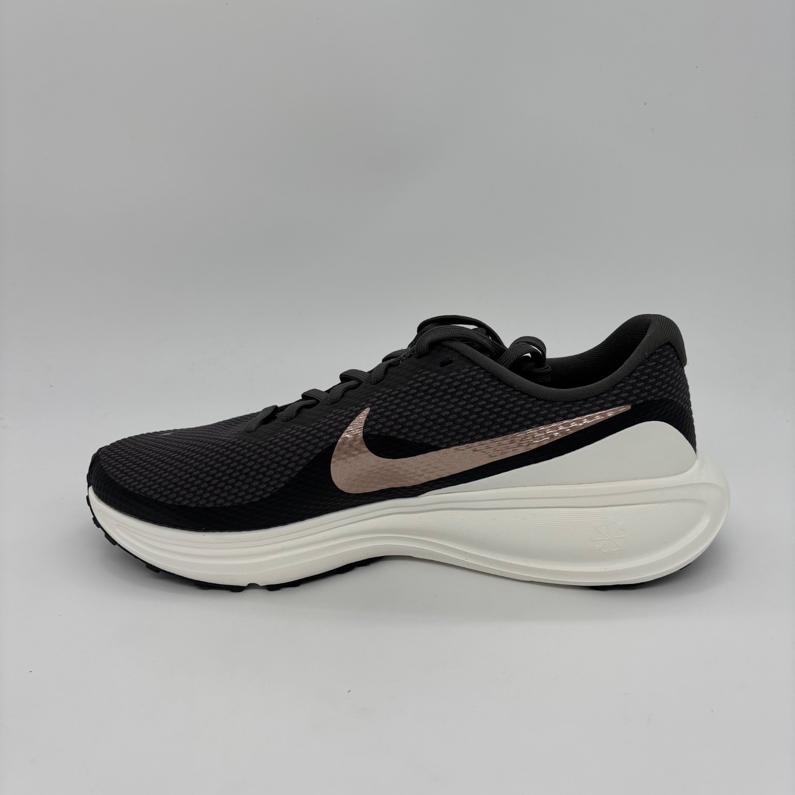 Nike Shoes Revolution 8 Athletic Lace Up HJ8485-200 Black Pink Size 9 Womens