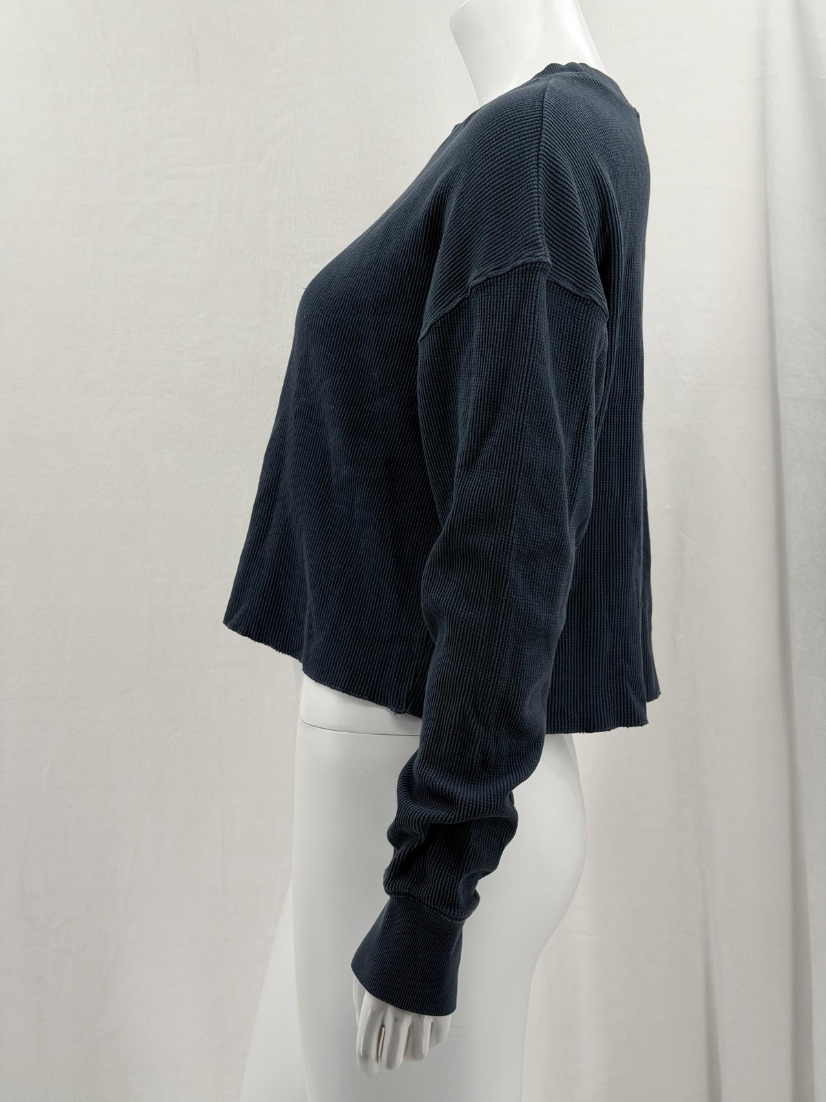 Perfectwhitetee Top Womens Small Blue Gray Waffle Knit Thermal Crop Long Sleeve