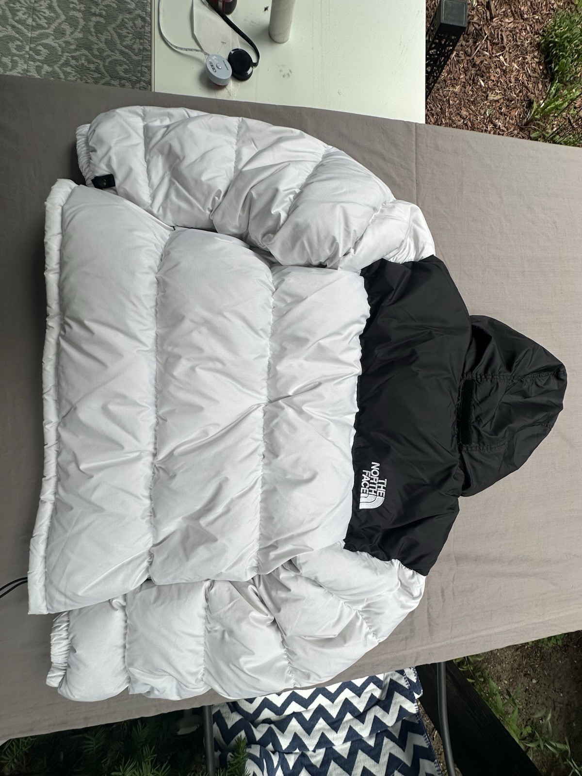 The North Face Mens Large (L) 1996 Retro Nuptse Jacket White & Black