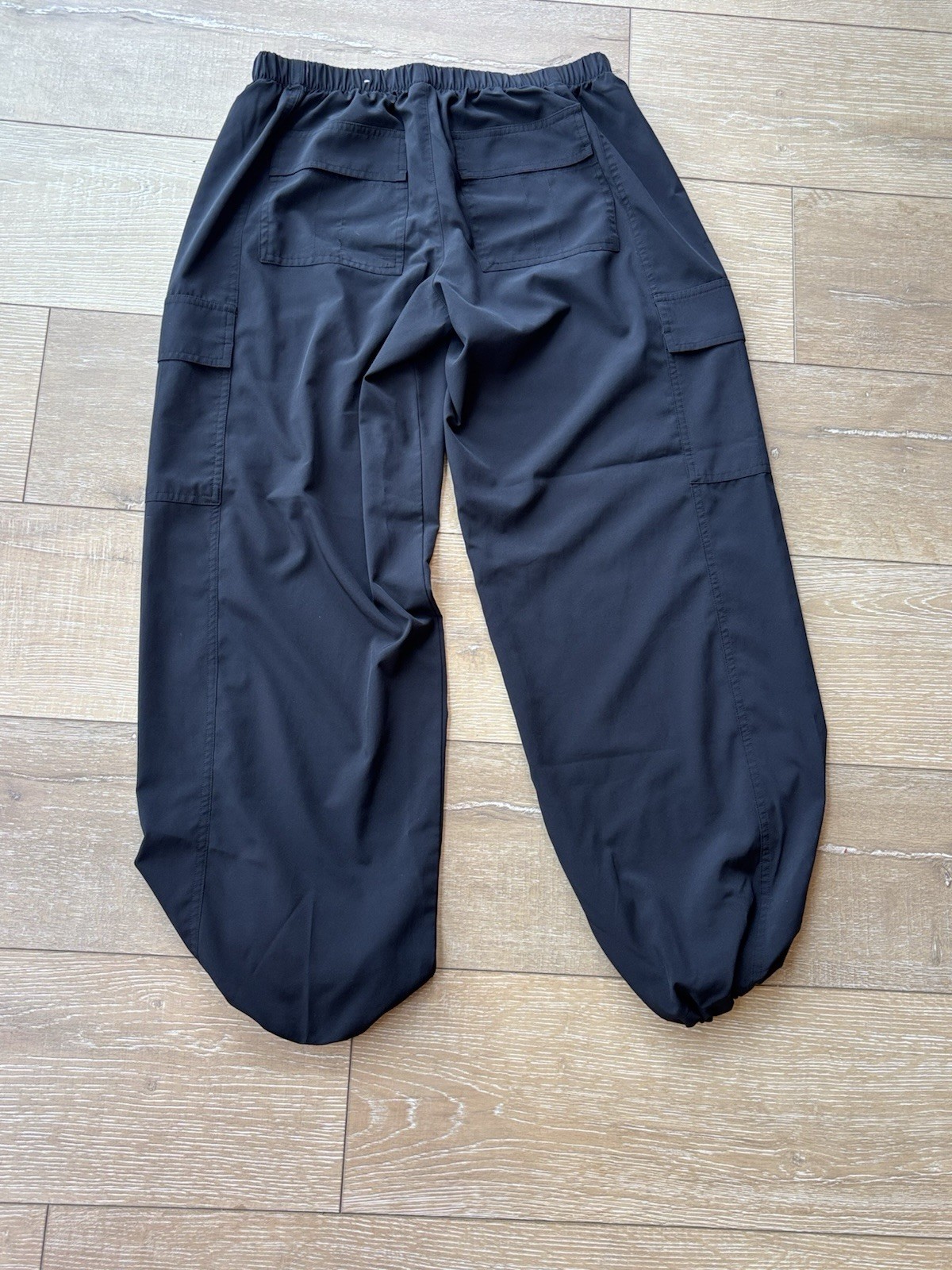 VS PINK Black Parachute Cargo Pants Small Bungee Hem Y2K Baggy Gorpcore