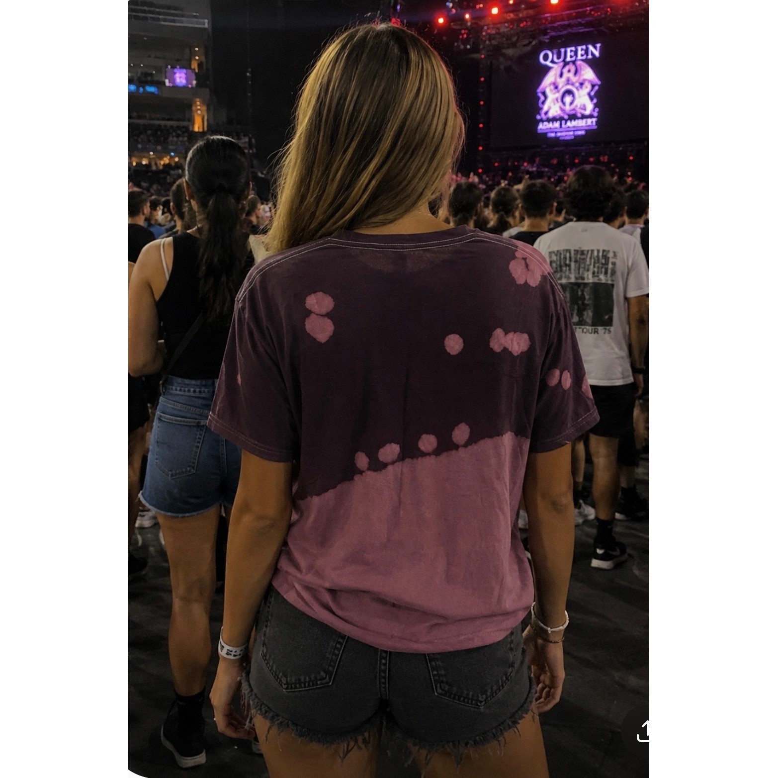 Queen NWT Tour 75 Band Tee Official Merch Dip Dye Bleach Wash Burgundy Shirt M