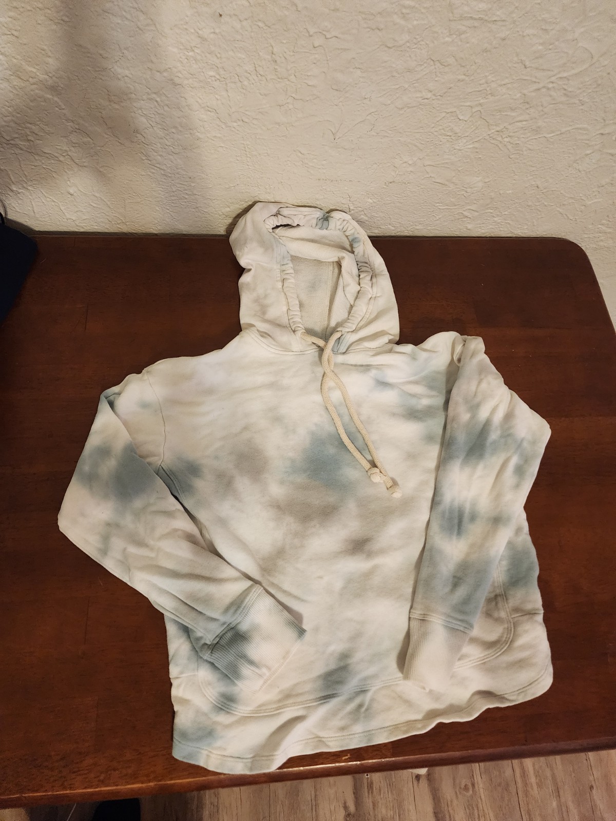 Universal Thread Grey, White & Blue Tie Dye