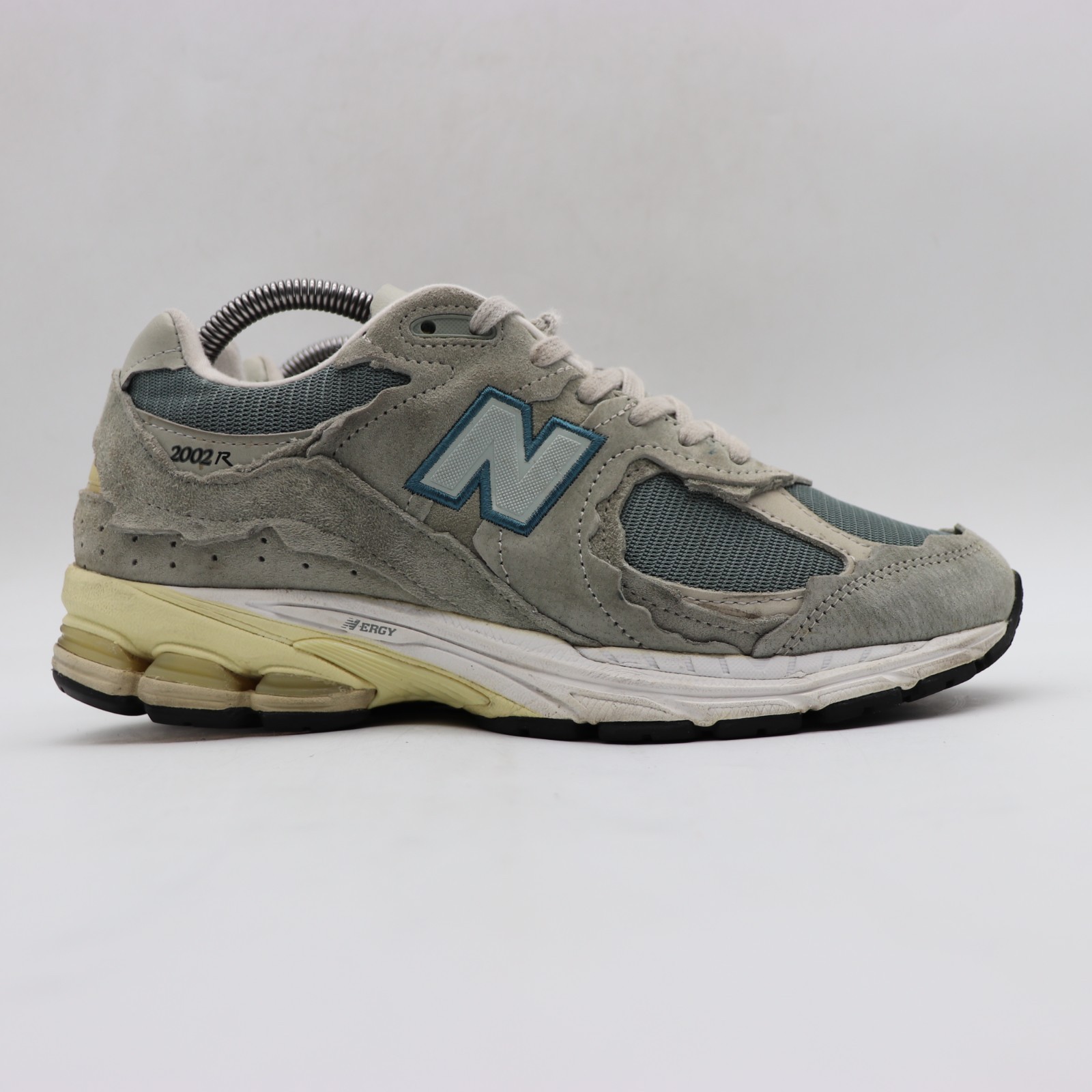 New Balance 2002R Men’s 8 D Protection Pack Mirage Gray Shoes Athletic 2002RDD
