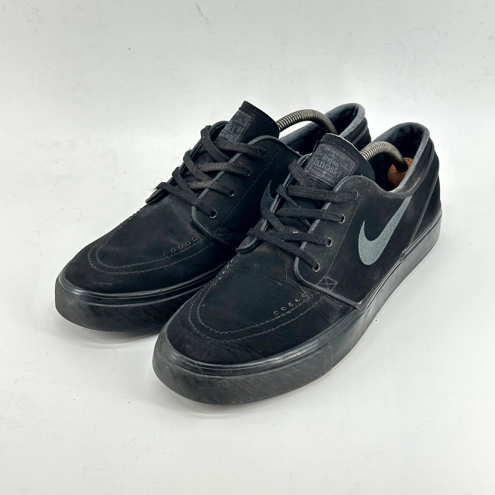 Nike SB Stefan Janoski Triple Black Suede Skateboard Shoes Men’s 10 633014-022