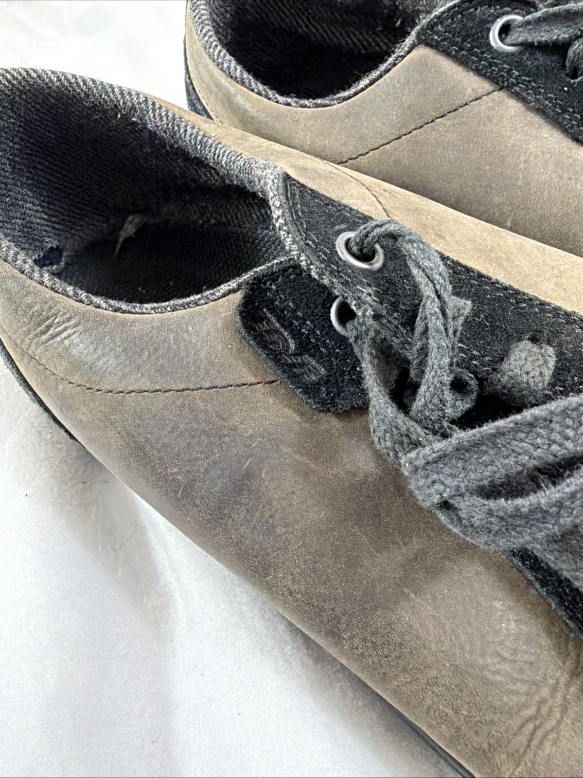 Teva Roller Leather Skate Sneakers Mens Size 10 EUR 43 Suede Black Brown