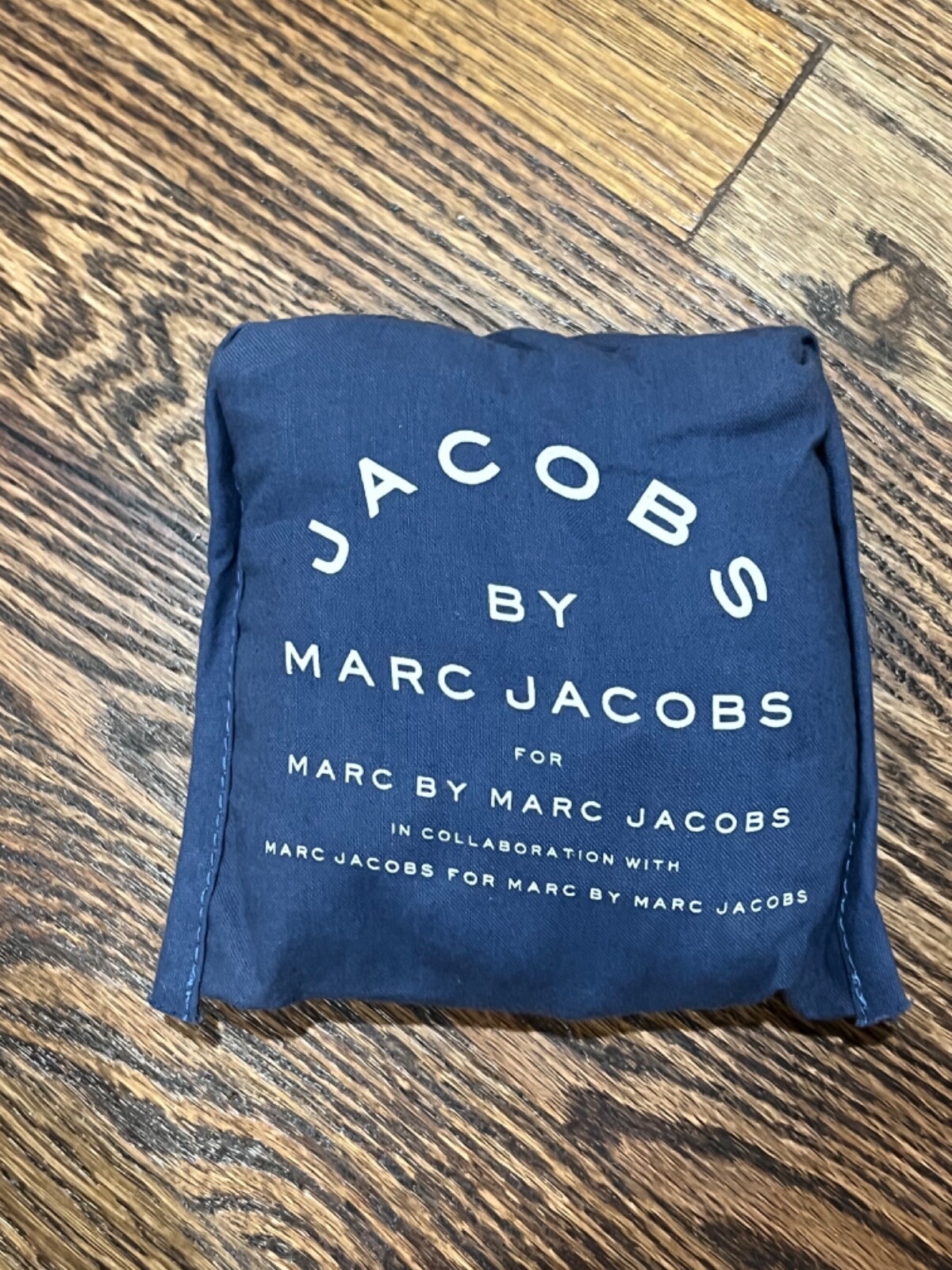 Marc Jacobs Re-Usable Shopper Folding Tote Bag – Brand New Vintage 2012