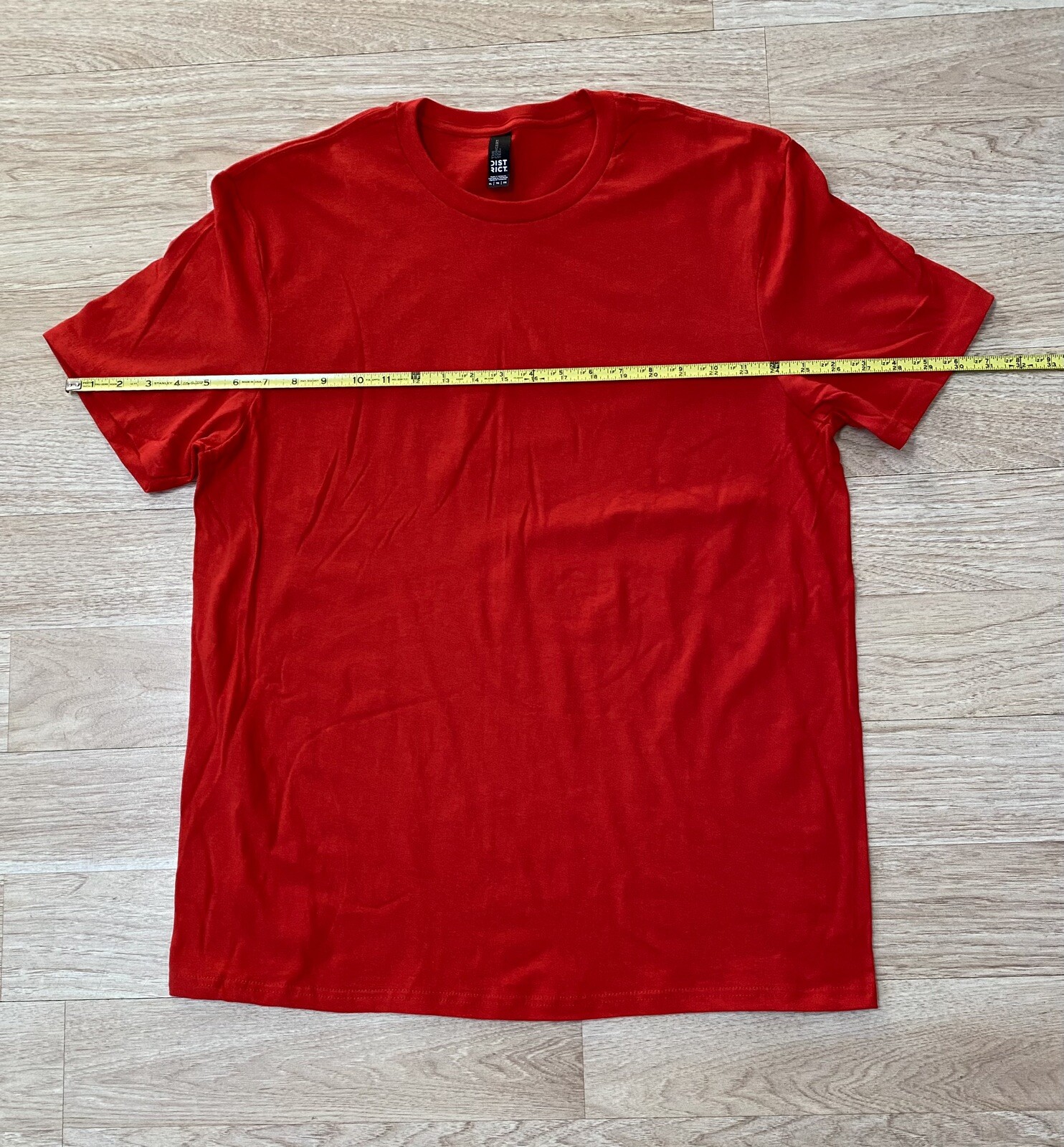 District The Concert Tee Blank Red Crew Neck Short Sleeve T-Shirt Men’s Size XL