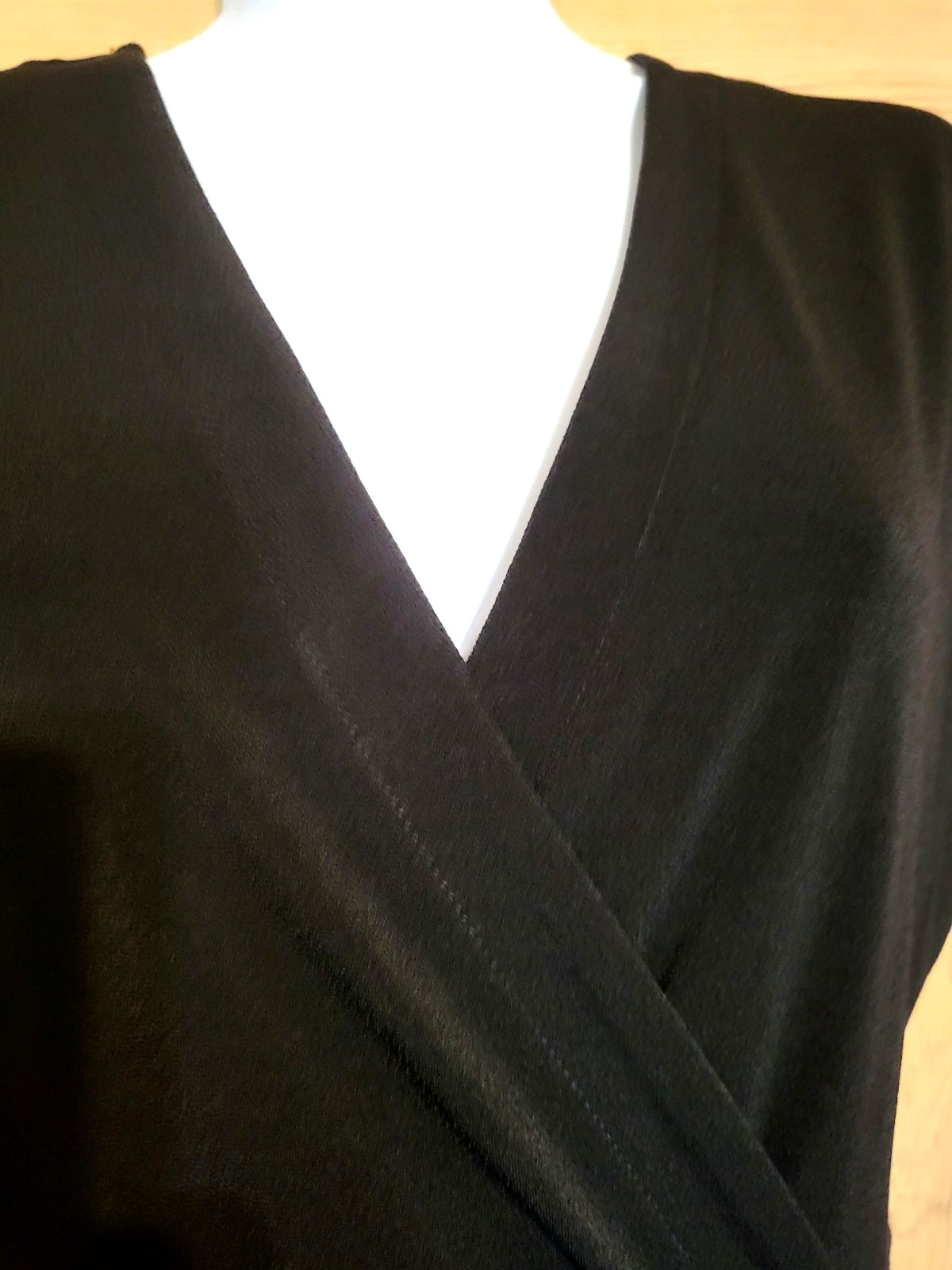 NINE WEST Black DRESS Faux Wrap Size Small SLINKY – CLEAN – Slimming