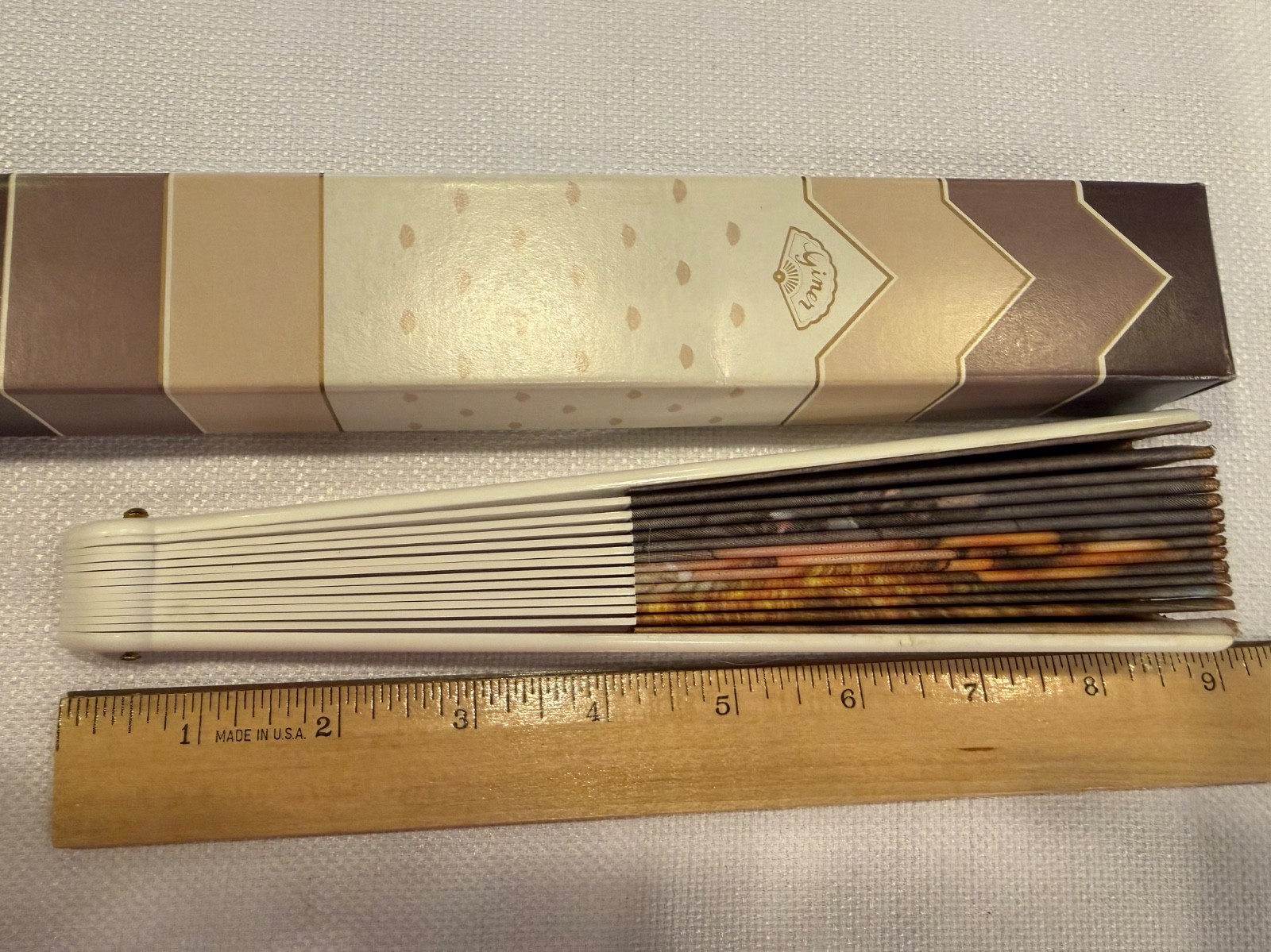 Vintage Giner Hand Fan Original Box Beautiful Lady Fabric & Plastic Fold Up