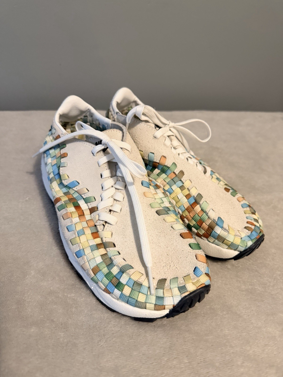 Nike Women’s Air Footscape Woven Low Top Summit White Rainbow FB1959-101