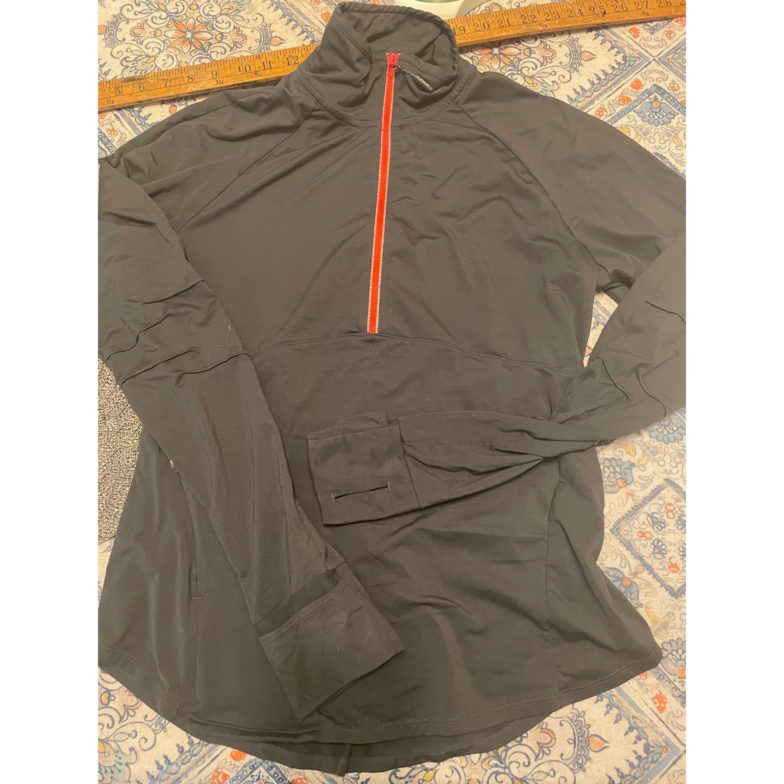 Athleta Womens M Gray Quarter Zip Pullover Running Top Orange Zipper Thumbholes