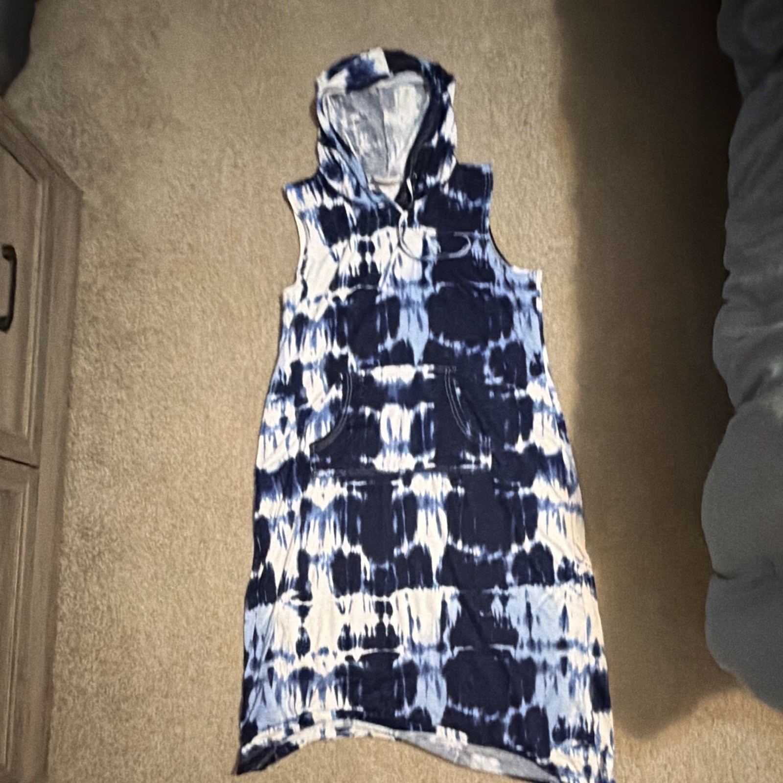 Bobbie Brooks Women’s Plus 1X Blue/White Tie-Dye Pullover Hoodie Sleeveless