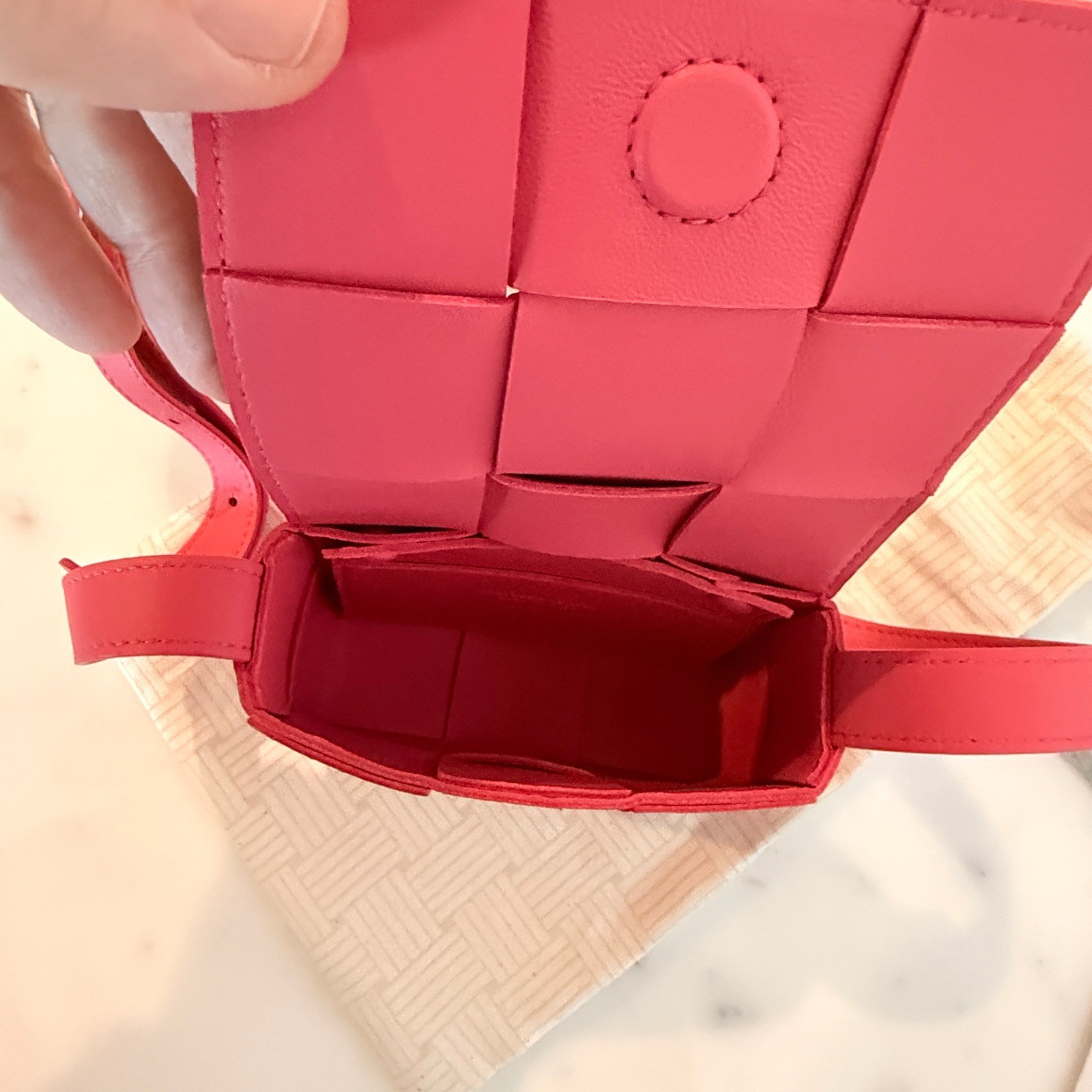 Bottega Veneta Cassette Wallet on Strap Pink Lambskin Maxi Intrecciato Bag NWT