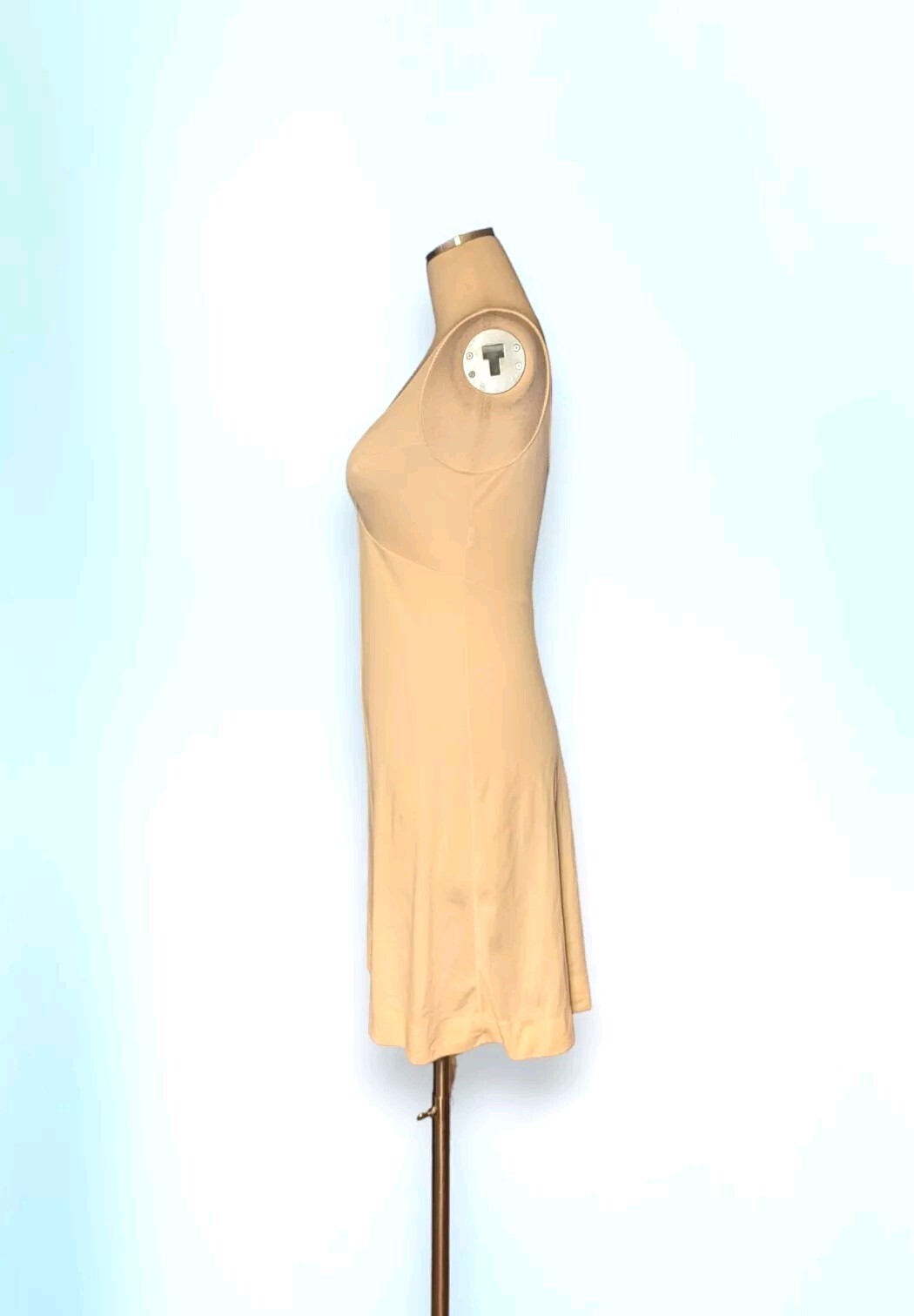 FORM FIT ROGERS Light Beige NYLON Slip Dress SILKY SOFT Size 32 Women’s 8-10