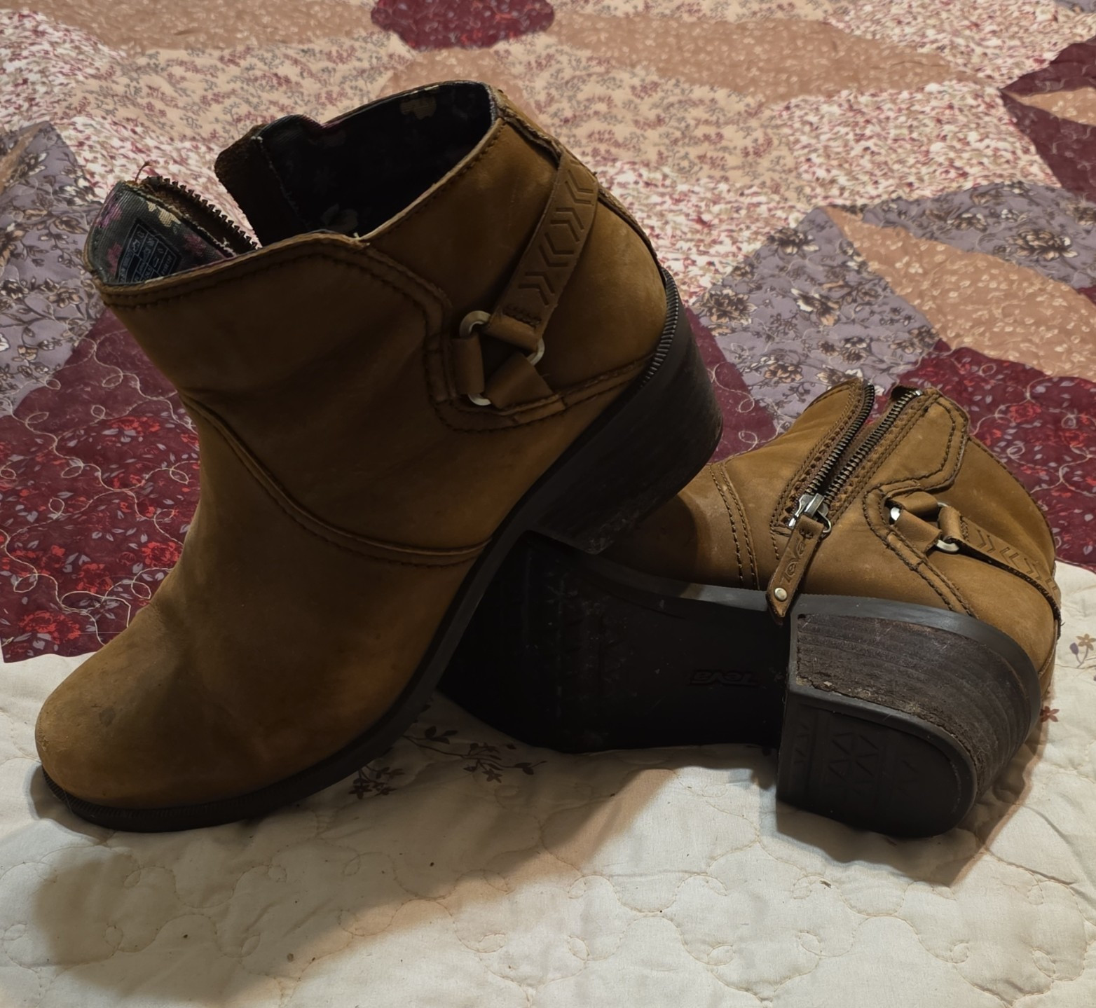 Teva Women’s Brown Leather Ankle Bootie Side Zip Round Toe Block Heel US 10