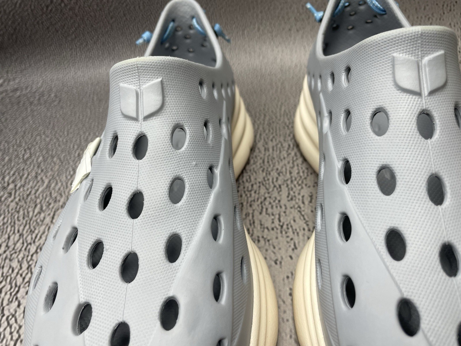 Kane Revive Shoes Stone Cream Gray Vented Rubber Sneakers Size US M 6 W 8