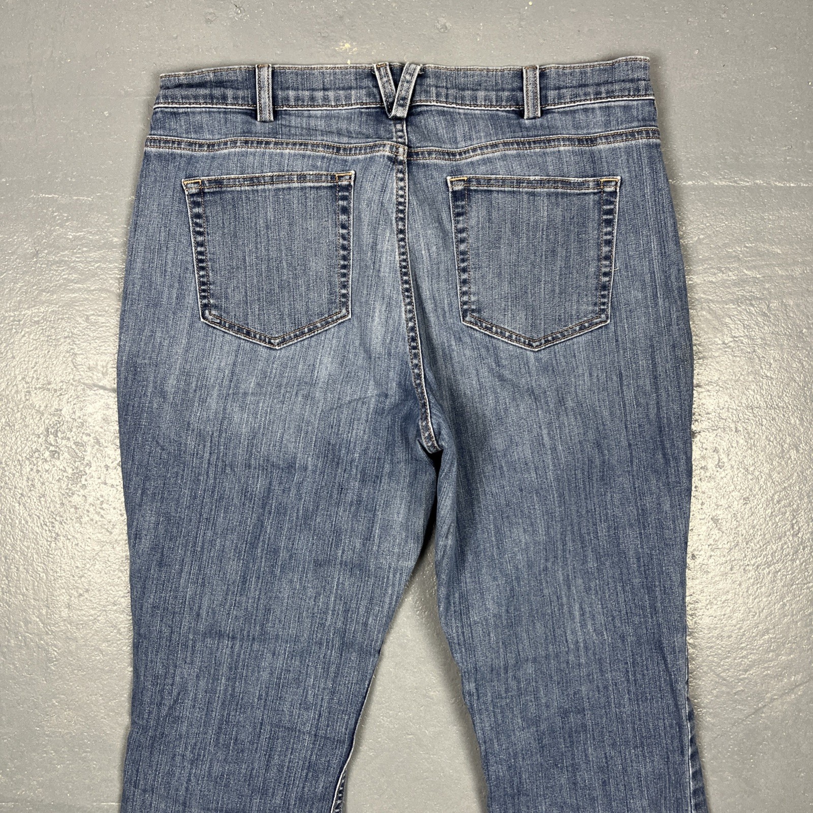 Duluth Trading Co Women’s Jeans Cotton Poly Spandex Blend Sz 12 31” Inseam