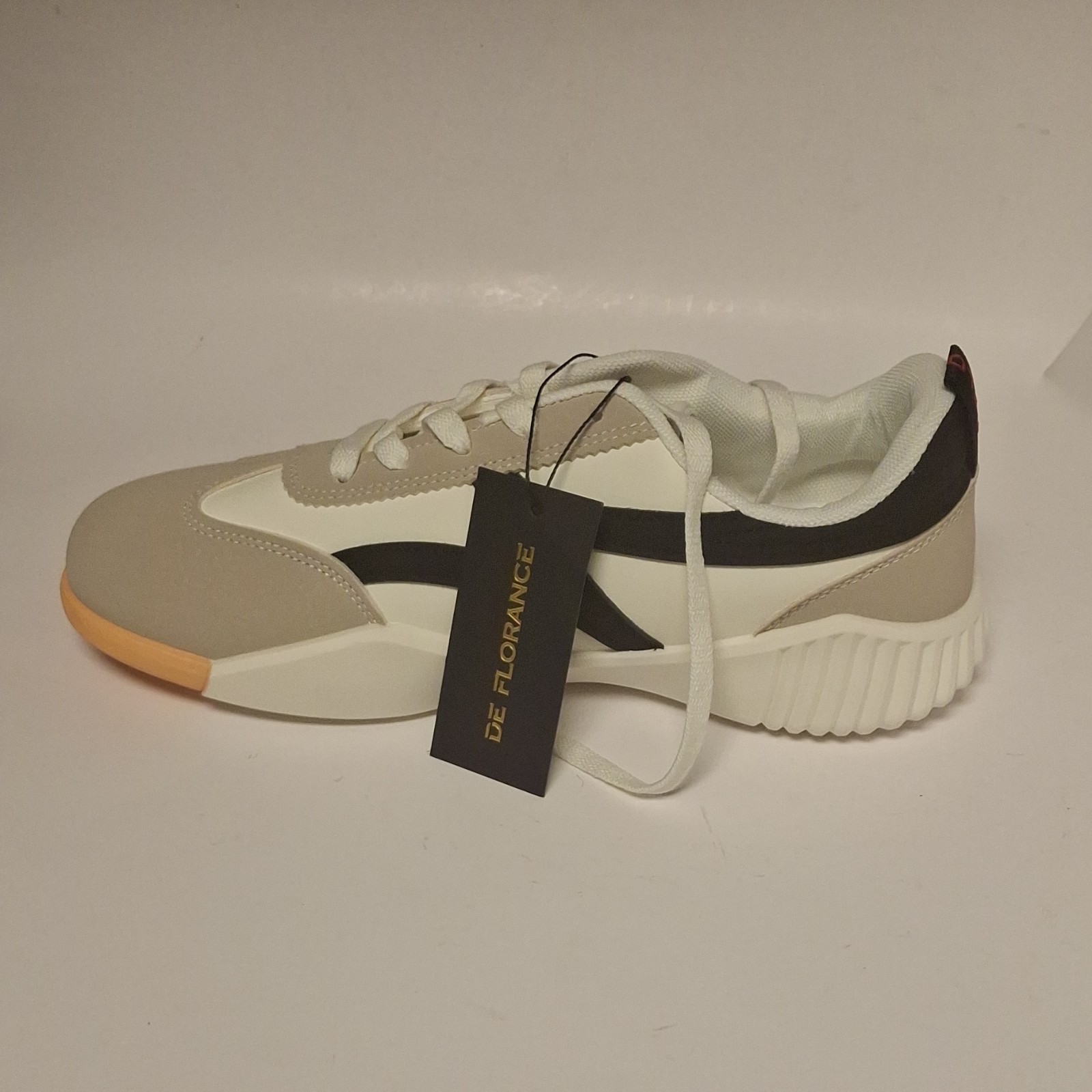 De Florance Colorblock White/Beige/Black Lace Up Low Top Men’s Sneaker