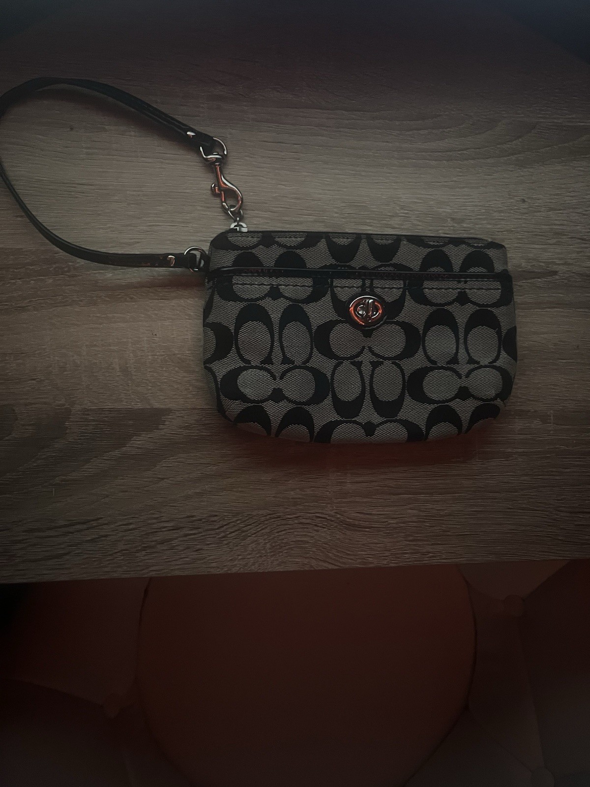Coach Signature Logo Zip Wristlet Wallet w/ Wrist Strap Gray/Black Women’s