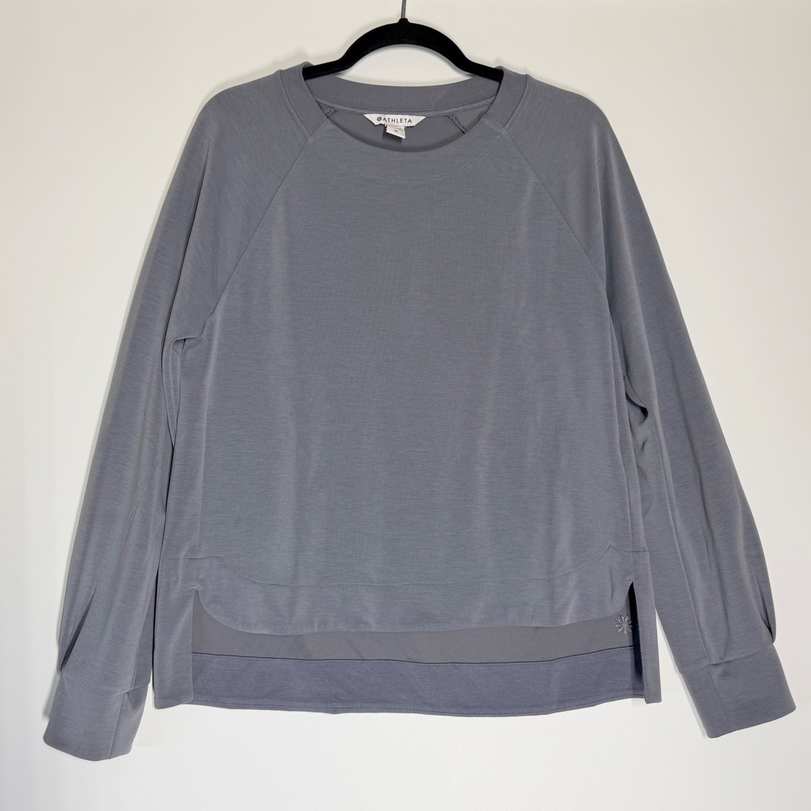 Athleta Seasoft Crewneck Sweatshirt Cosmos Grey Medium SP24 532401