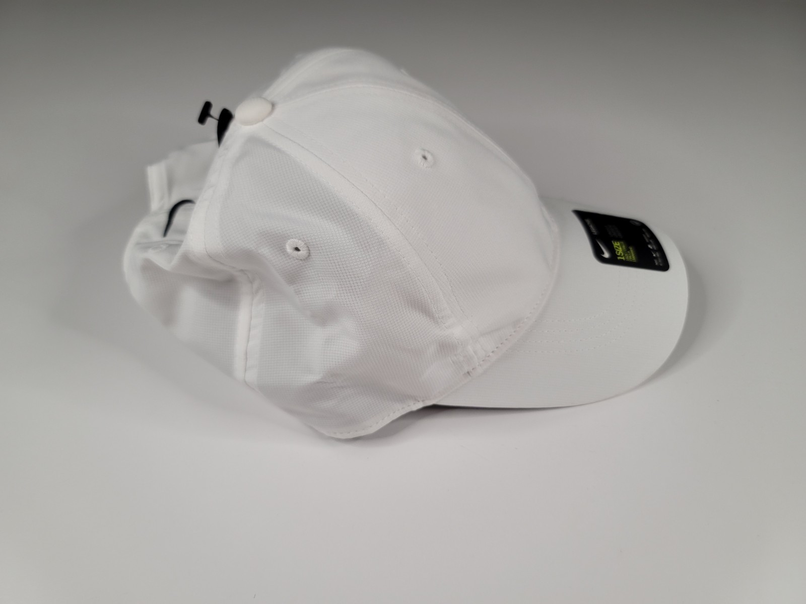 Nike Men’s Golf Hat White Legacy91 Adjustable Strap New
