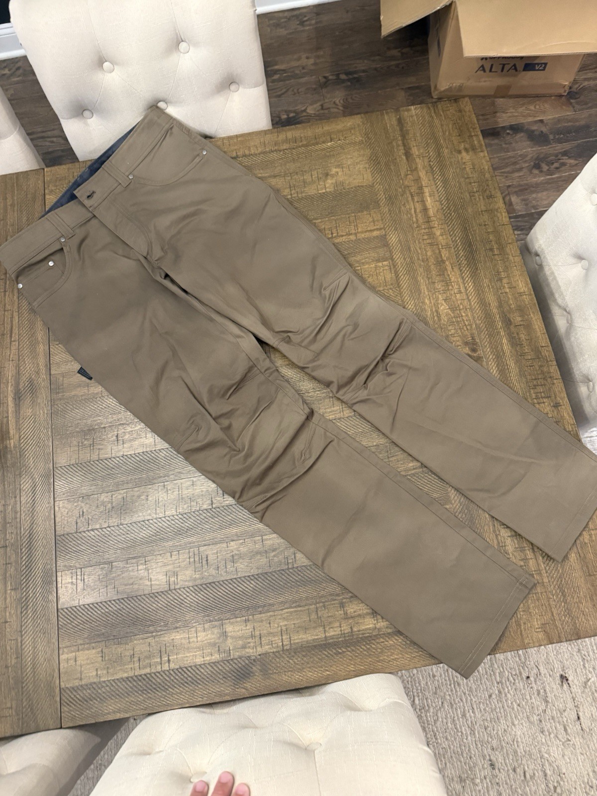 Kuhl Rydr Light Klassic Fit 35×34 Slacks Men’s NWOT Burnt Olive Pants 5320