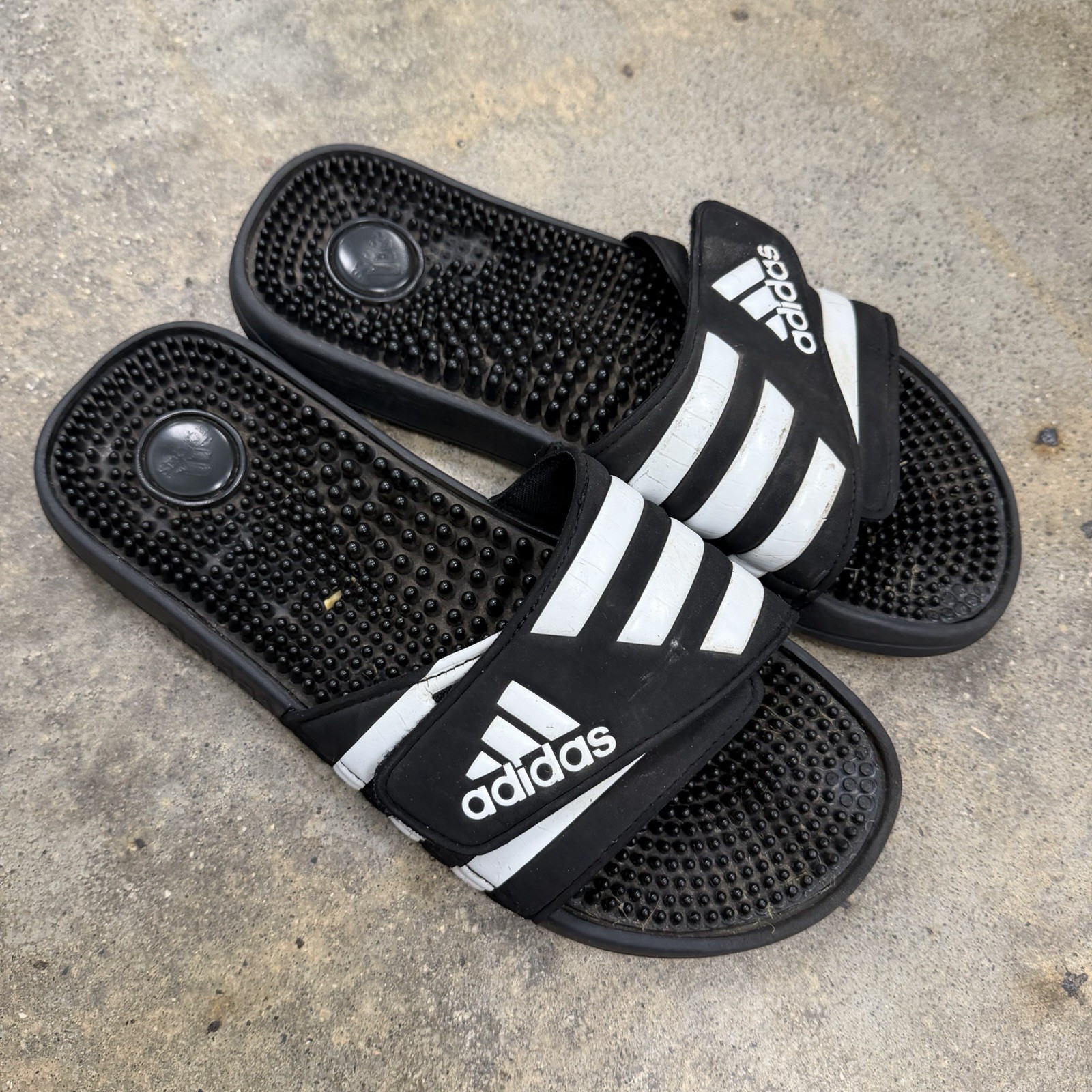 Adidas Adissage Mens Black White Massage Slide Sandals 078260 Size 9 *STAINS