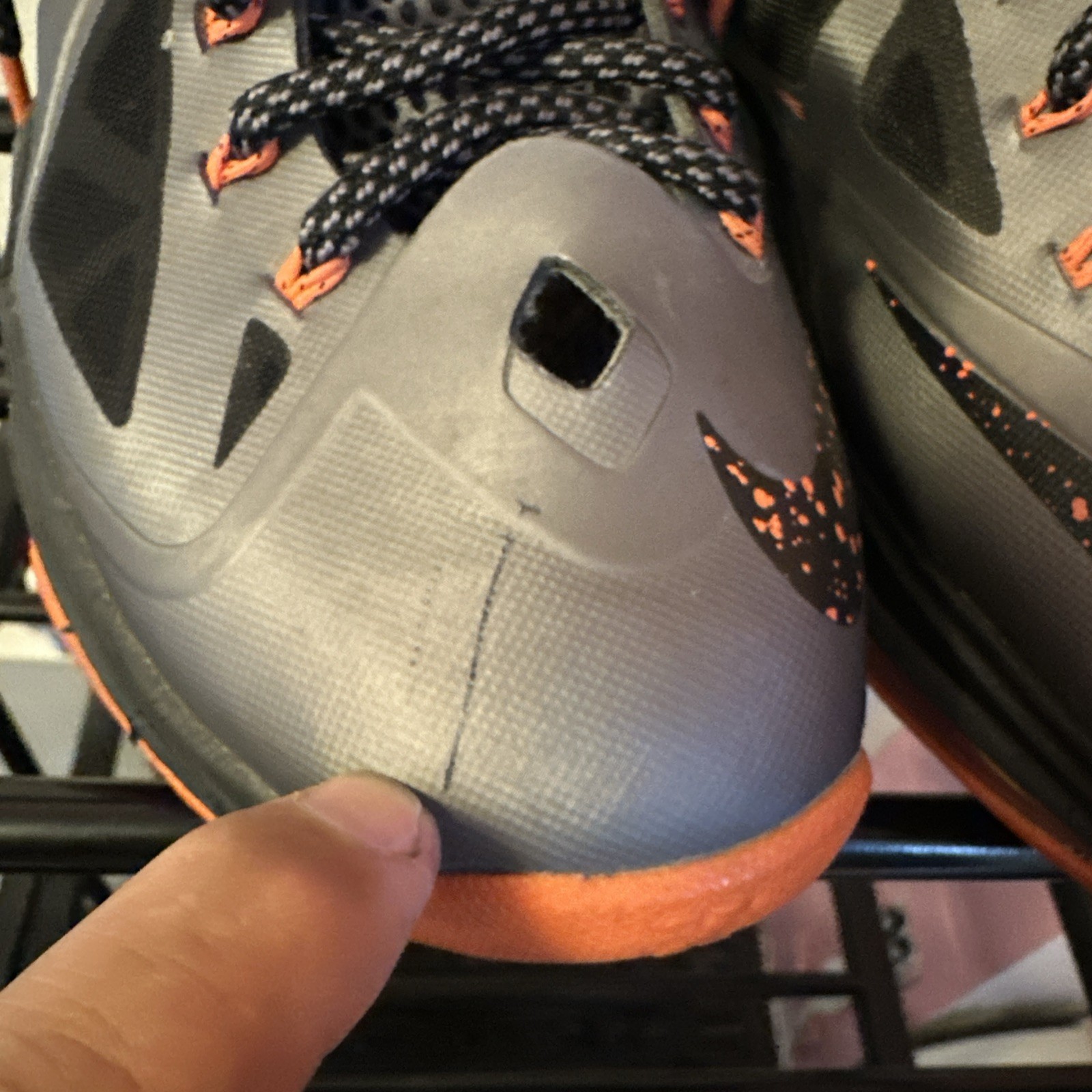 Size 8Nike LeBron 10 Lava – 541100-002