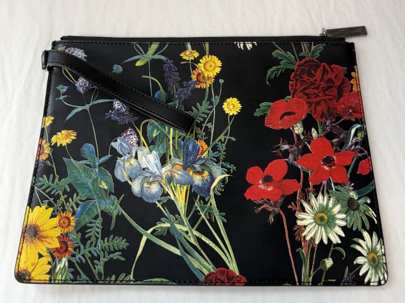 Alice + Olivia Midnight Meadows Floral Large Zip Pouch Clutch Wristlet NWOT