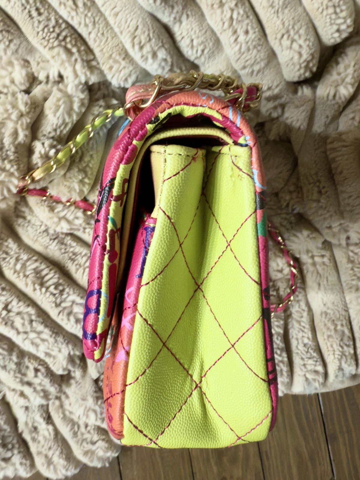 Alba Colorful Funky Graffiti Print Quilted Flap Shoulder Bag