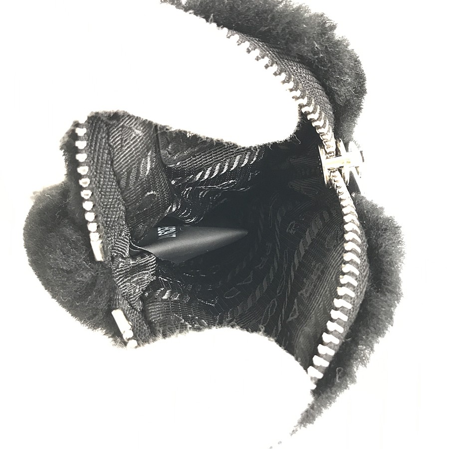 PRADA Re-Edition 2005 1BH204 Wool Shoulder bag