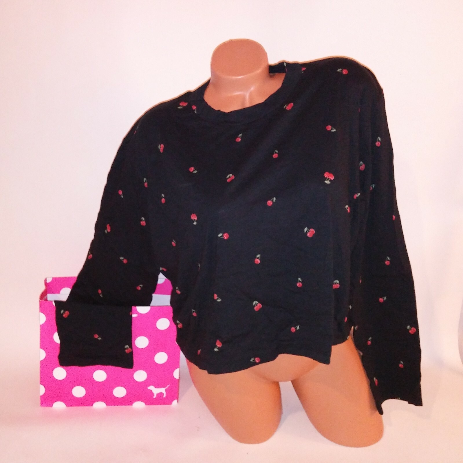 Victoria Secret PINK Crop Top T Shirt Large Black Red Cherries Long Sleeve New