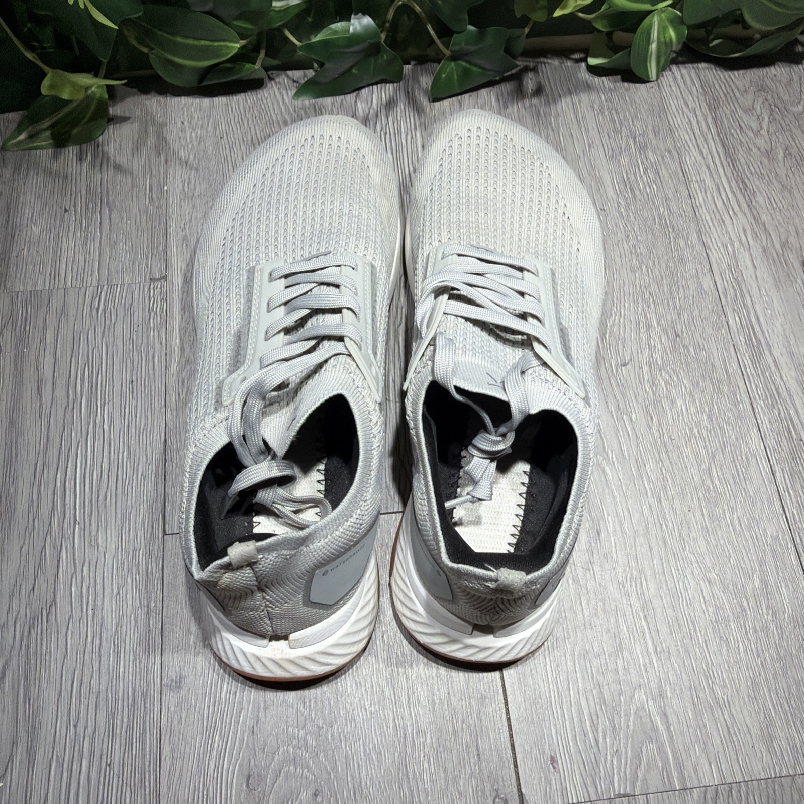 Flux Adapt Run Waterproof Lunar Gray Men 6.5 Women 8 Athletic Walking Knit Shoe