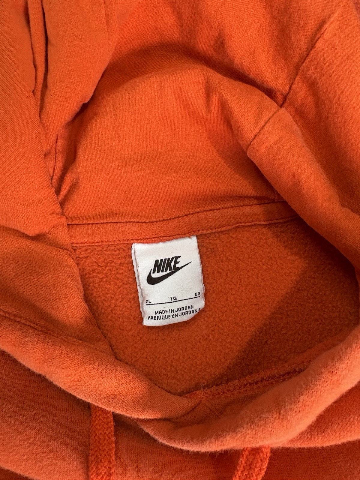 Nike Men’s Orange Embroidered Logo Fleece Pullover Hoodie Kangaroo Pocket sizeXL