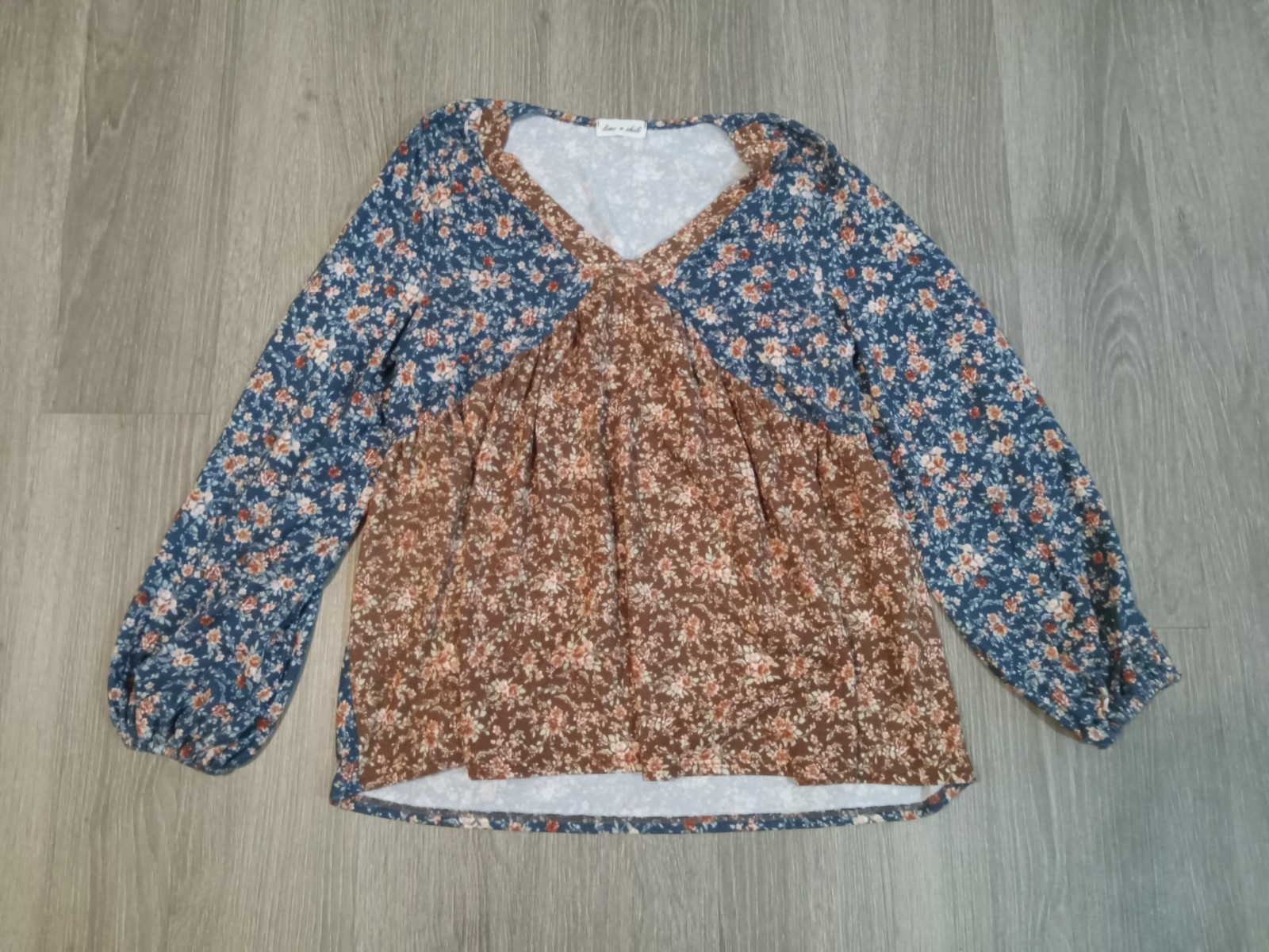 Lime n Chili size M Blue Brown Floral Print Loose Fitting Long Sleeve Top N21