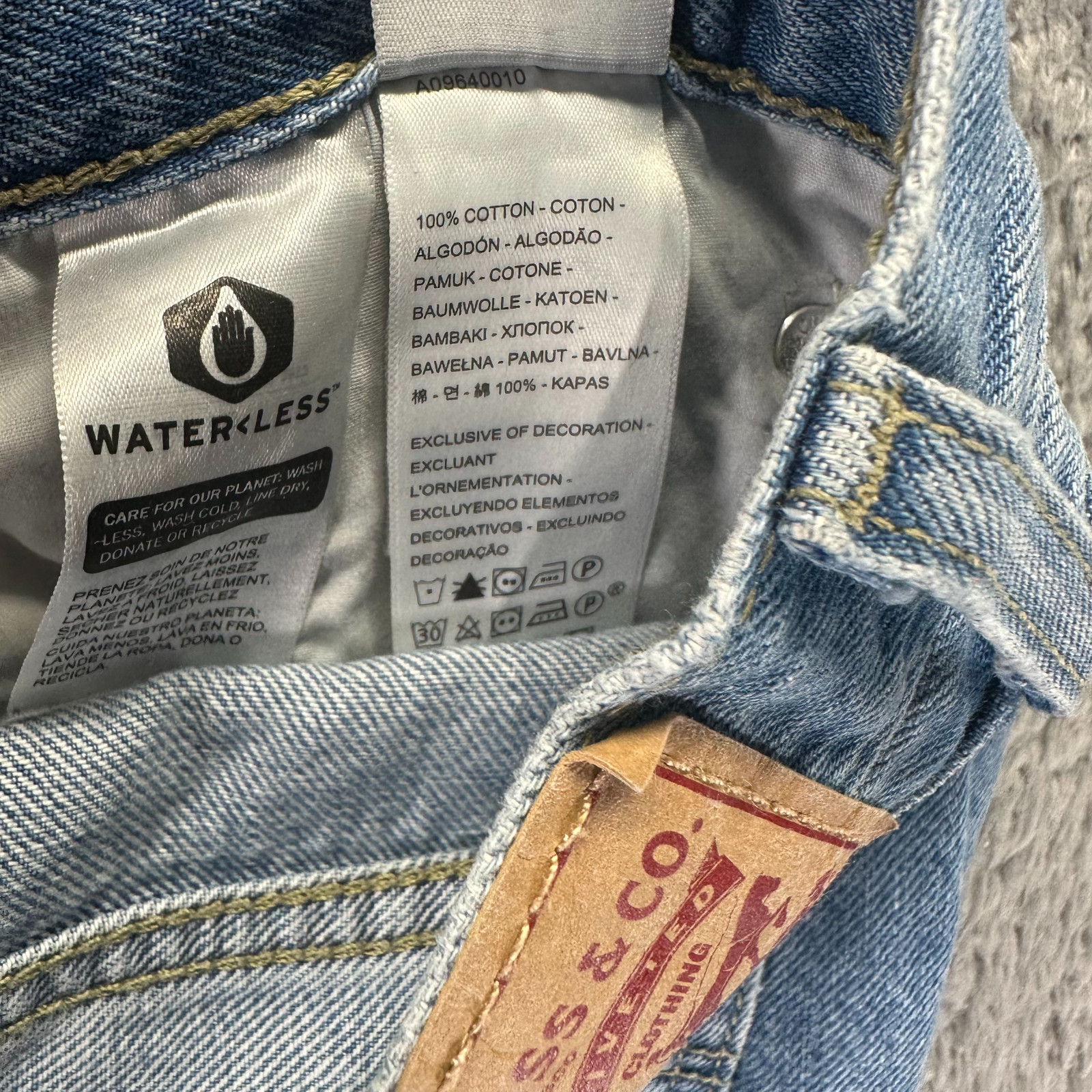 Levi’s Low Pro Jeans Womens 30×31 Blue Cotton Denim Straight Leg Travel Workwear