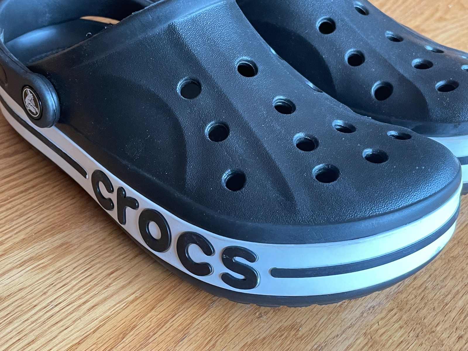 Crocs Bayaband Clogs Black & White, Unisex Mens 7 Womens 9, Slip-On Shoes