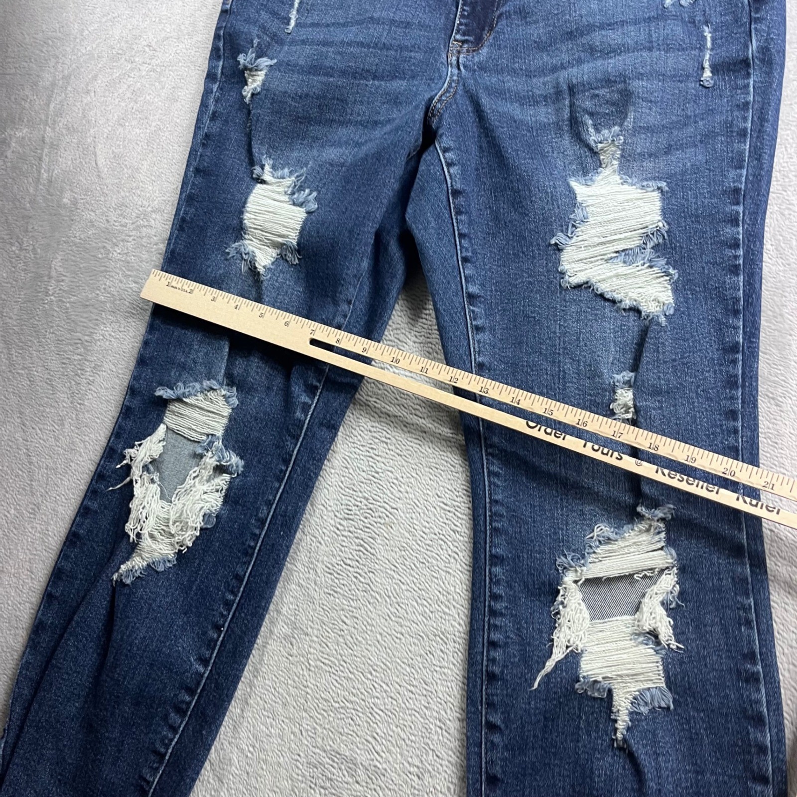 Judy Blue Distressed Boyfriend Jeans Medium Wash High Rise Ripped 14W JB88220