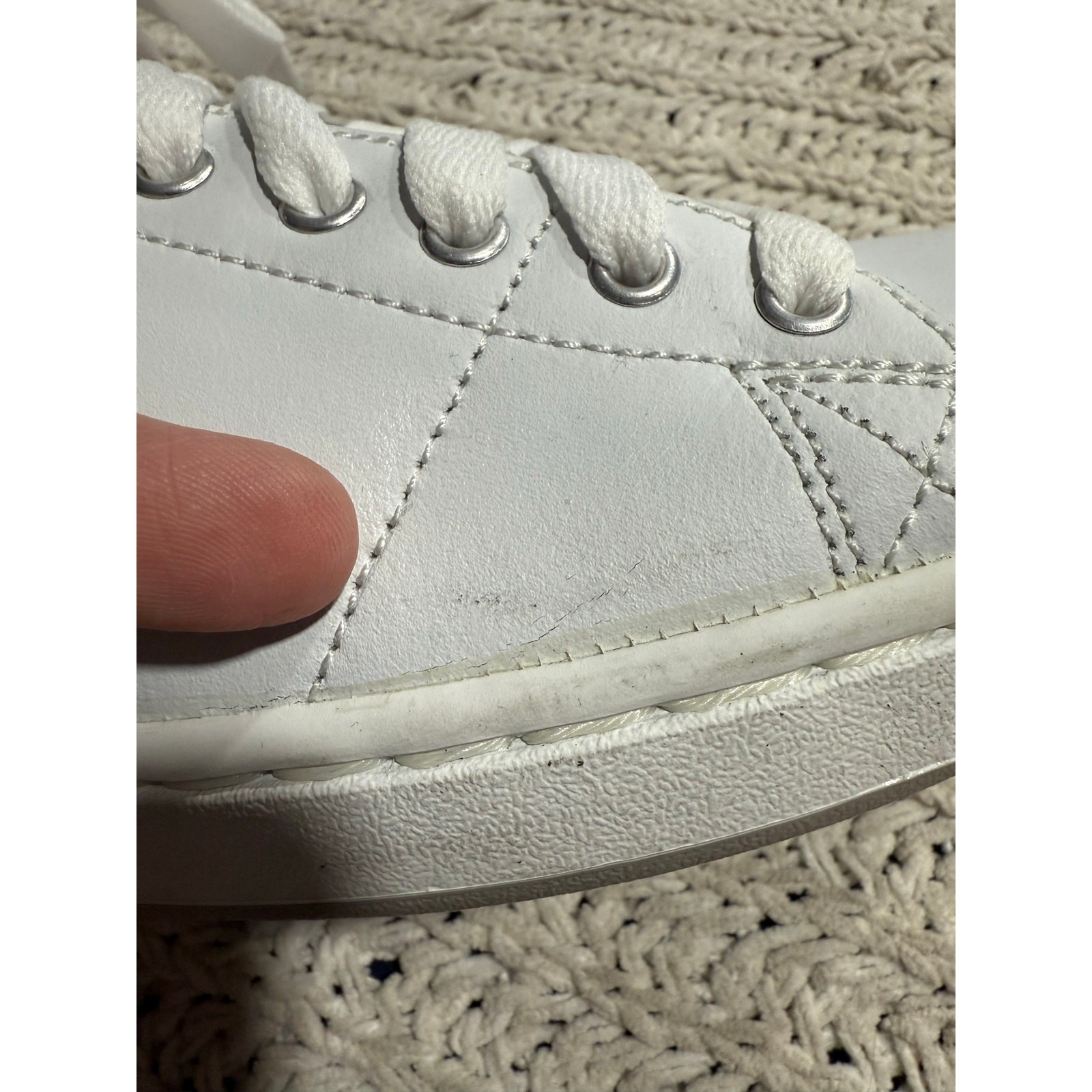 DVS Shoe Company Gavin Classic Leather Sneaker Womens 9 EU 40.5 White Trainers