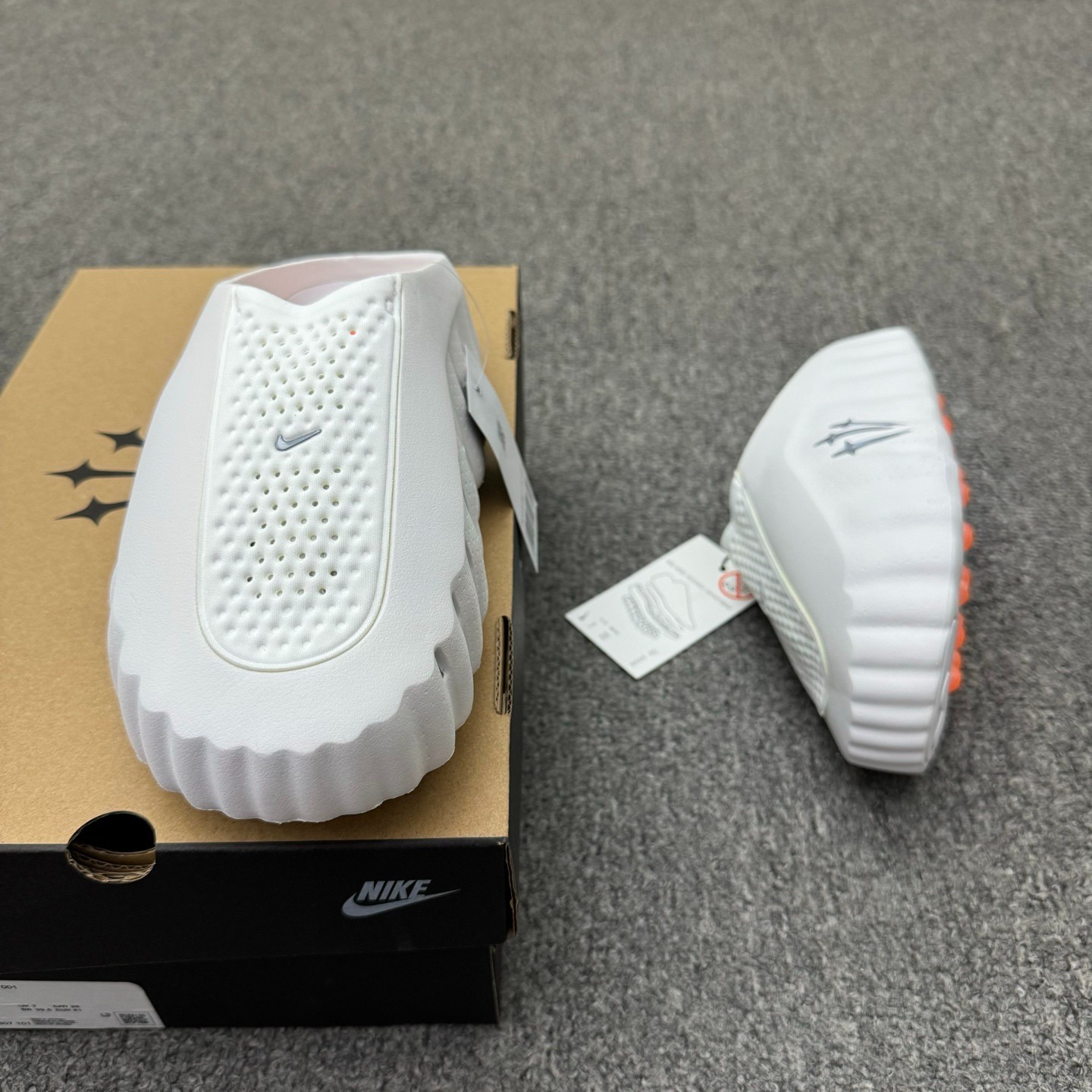 Nike x Travis Scott Mind 001 Triple White Slip-On Clog Slippers