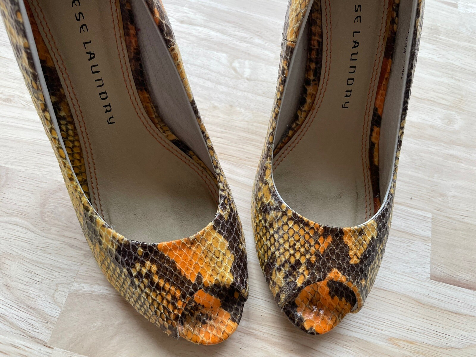 CHINESE LAUNDRY Shoes Womens Size 7 Count Down Snake Skin Stiletto Heels
