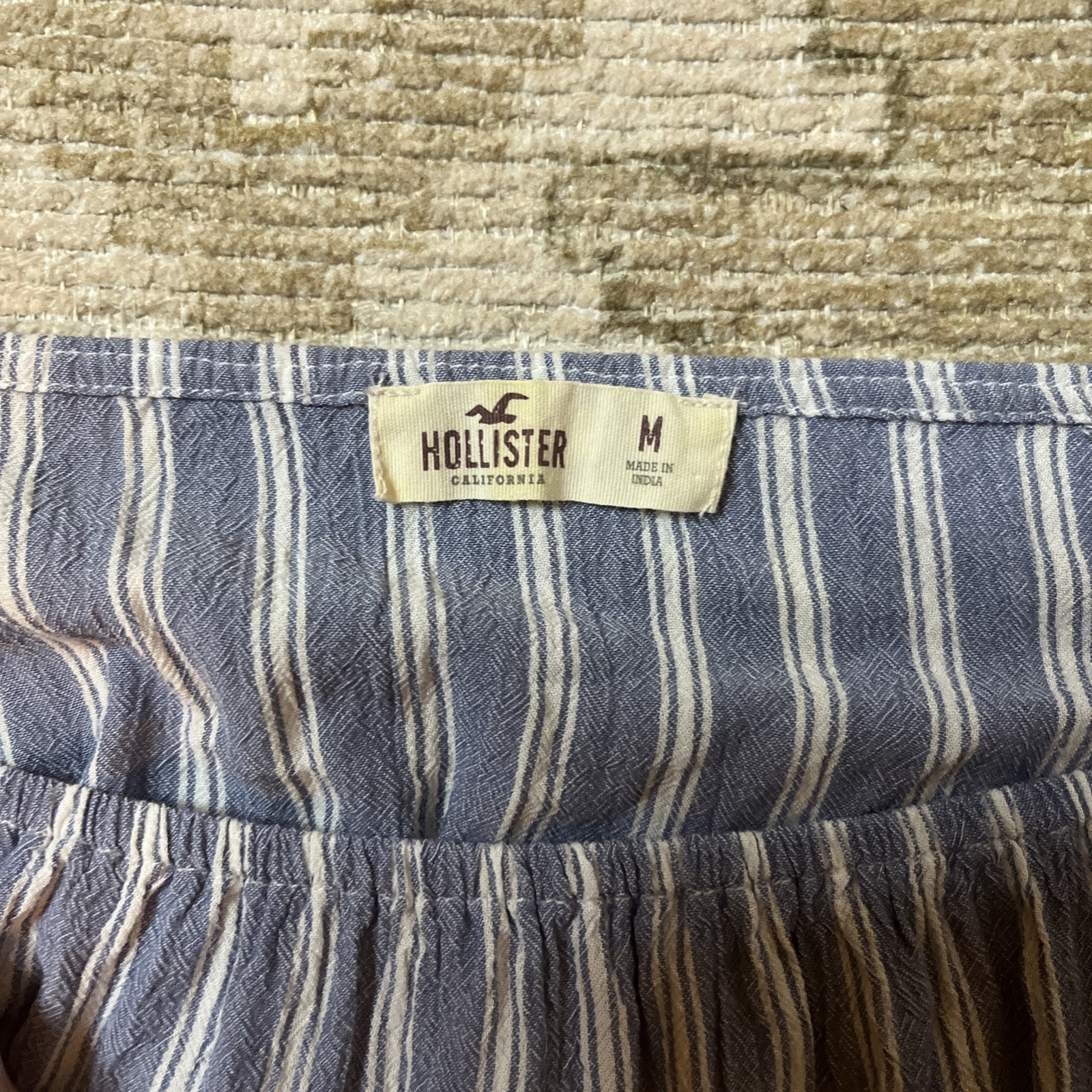 Hollister Cute Off The Shoulder Tee Women’s Blue Striped Cotton M