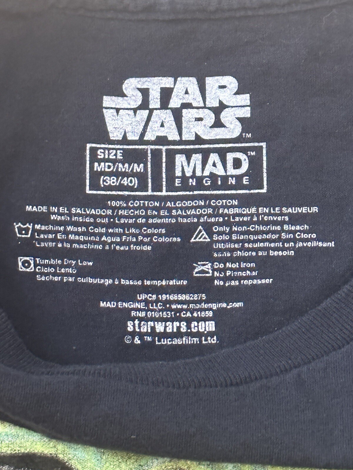 Star Wars T Shirt Men’s M Black Multicolor Wanted Baby Yoda Grogu Graphic Tee