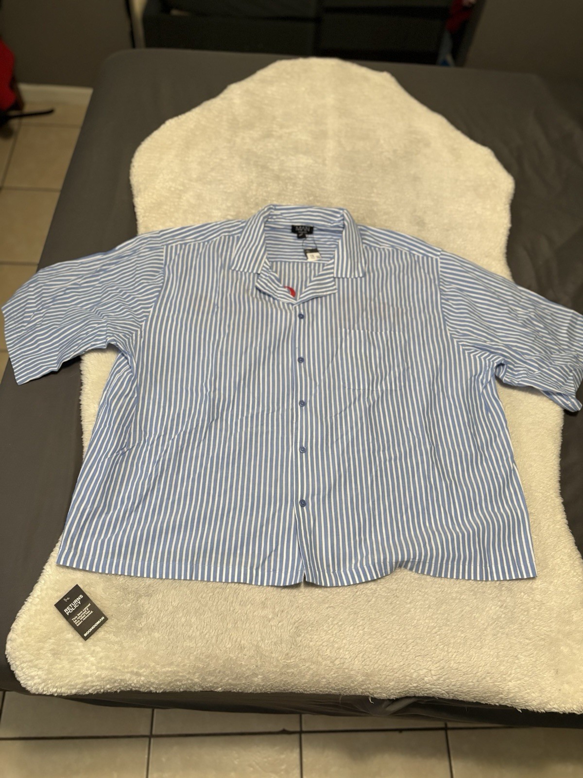 BoohooMAN Boxy Button Down Shirt Blue White Stripe Monte Carlo Mens Size 4XL NWT