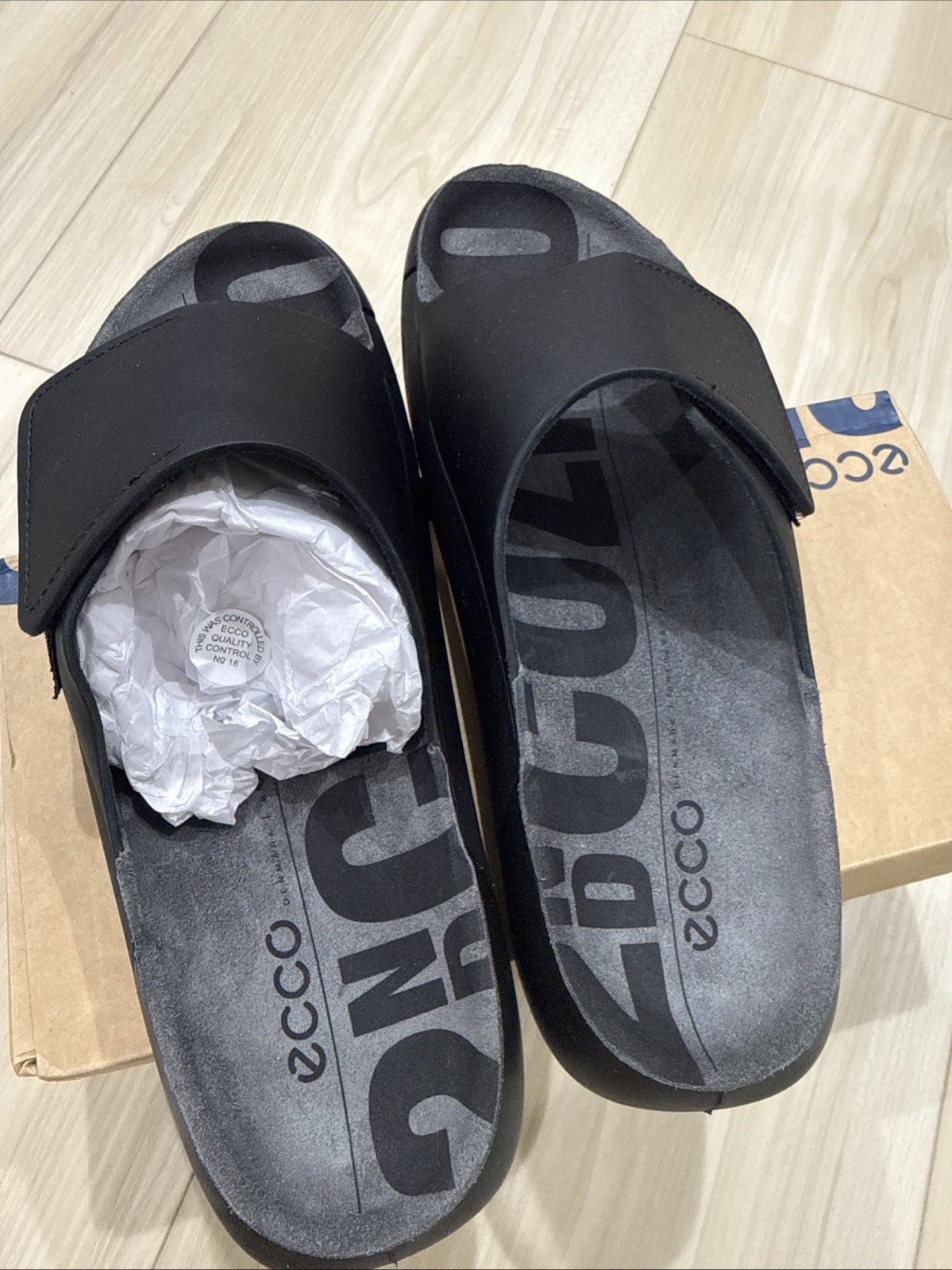 NWT ECCO 2ND COZMO W Women’s Black Leather Slide Sandals EU 37 US 6-6.5