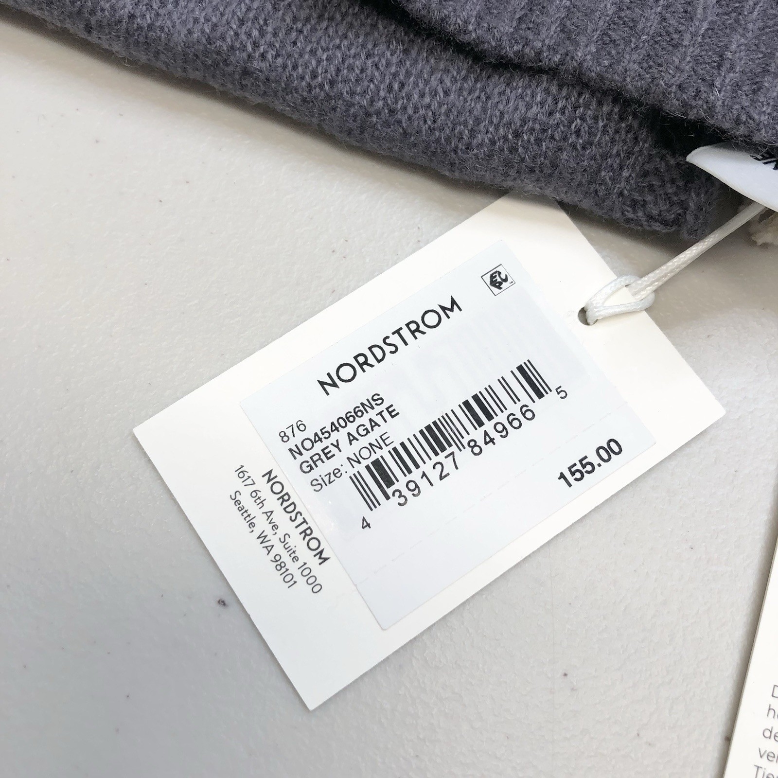 Nordstrom 100% Cashmere Gray Wrap, Shawl Scarf 75×28 NWT MSRP 155$