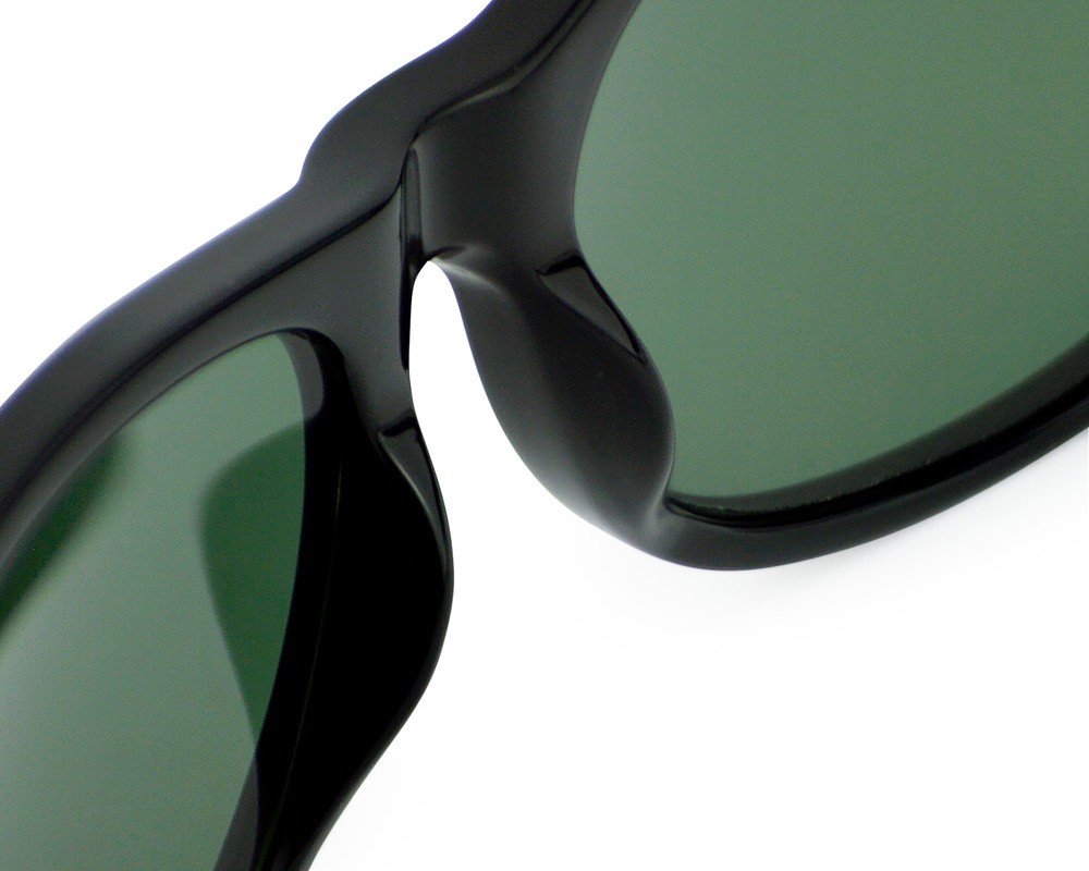 Ray-Ban Sunglasses RB2132 New Wayfarer Classic Black Frame Green Lens 55mm